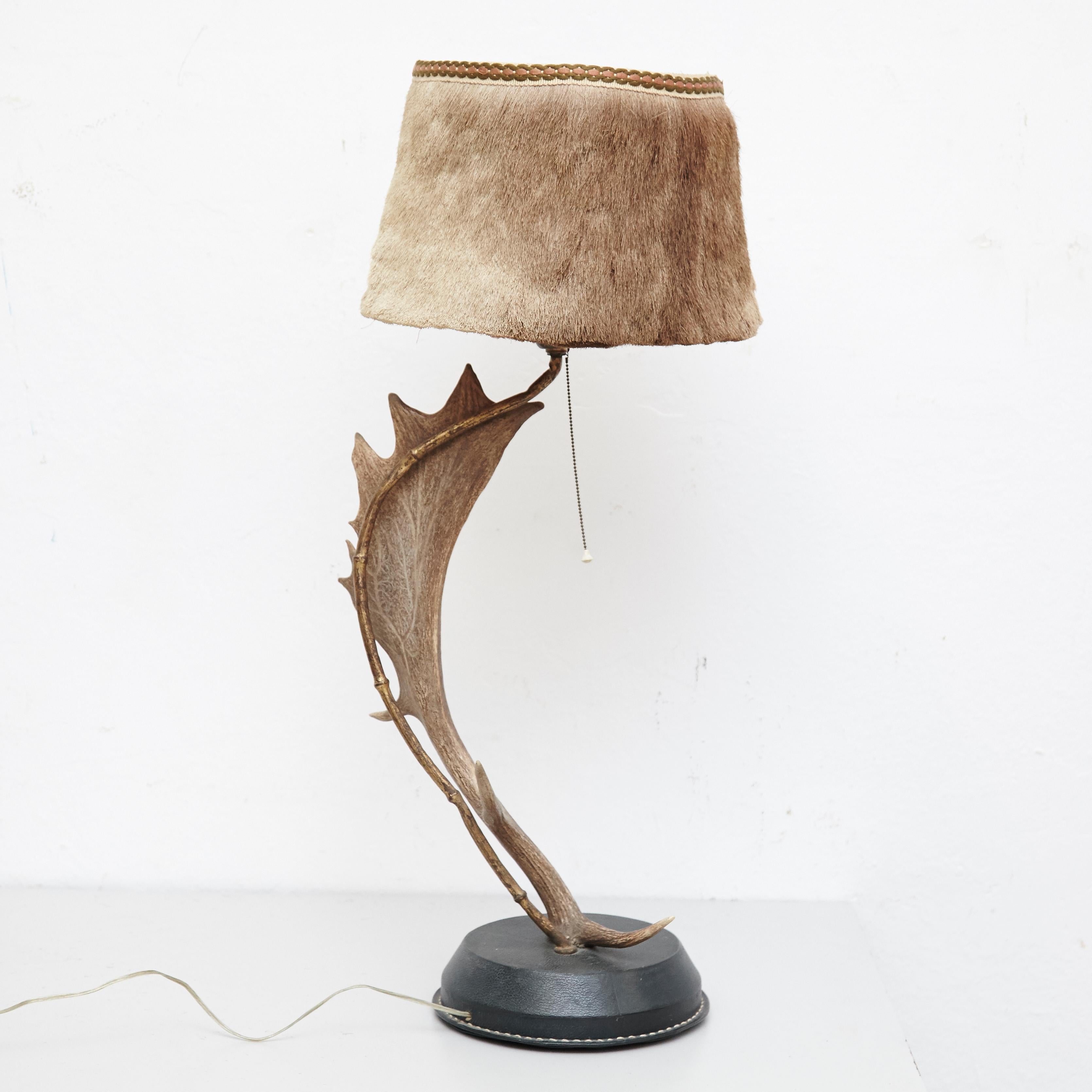 Natural antler deer horn table lamp

Measures: H 76 x W 30 x D 30

In good original condition, with minor wear consistent with age and use, preserving a beautiful patina.

  