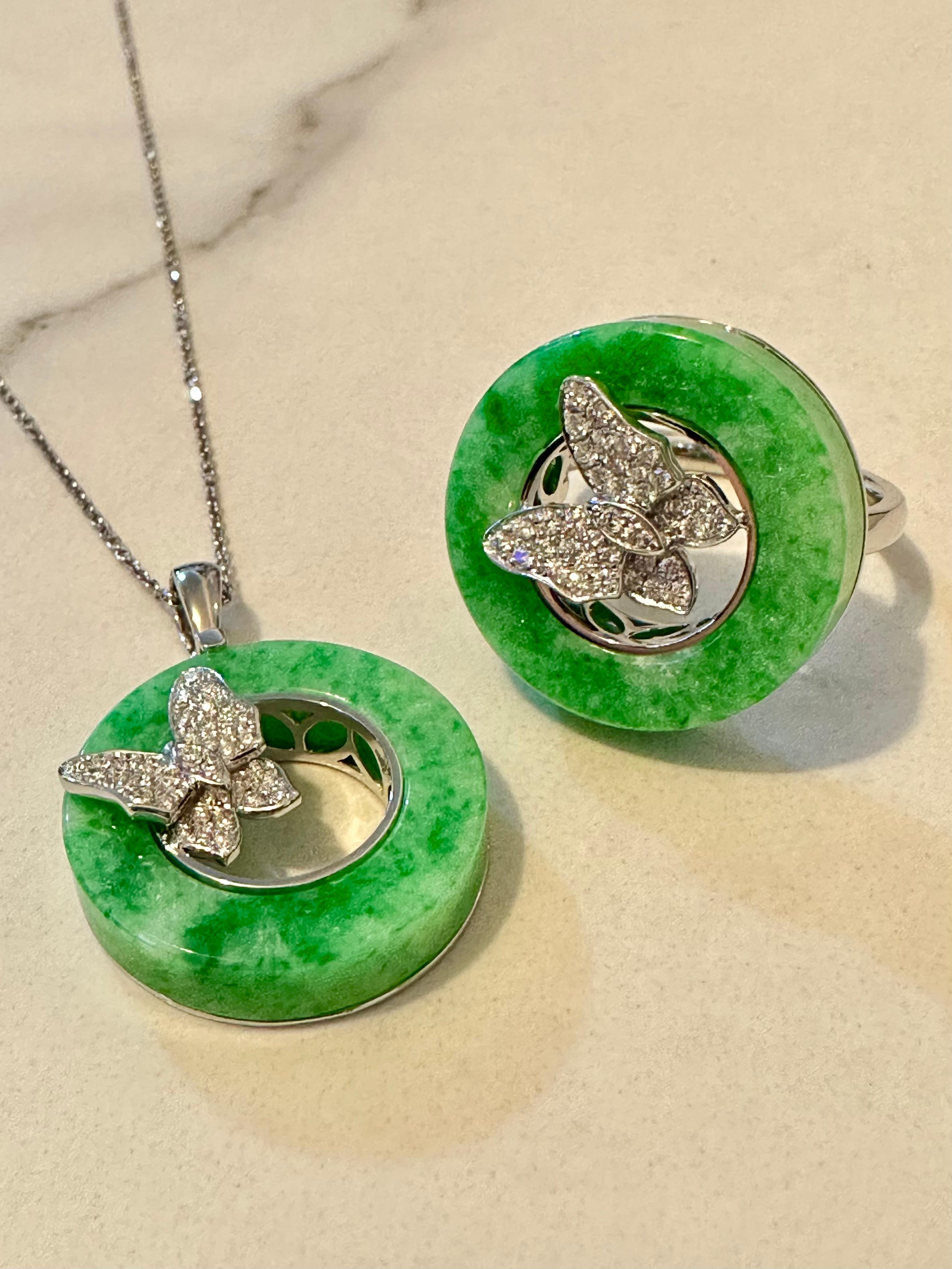 Collier pendentif papillon en jade vert pomme certifié 13,72 carats et diamants.  en vente 11