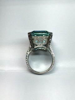 Natural Aquamarine 23.19 Carat GIA Certified with 14 Karat Gold and Diamond Ring