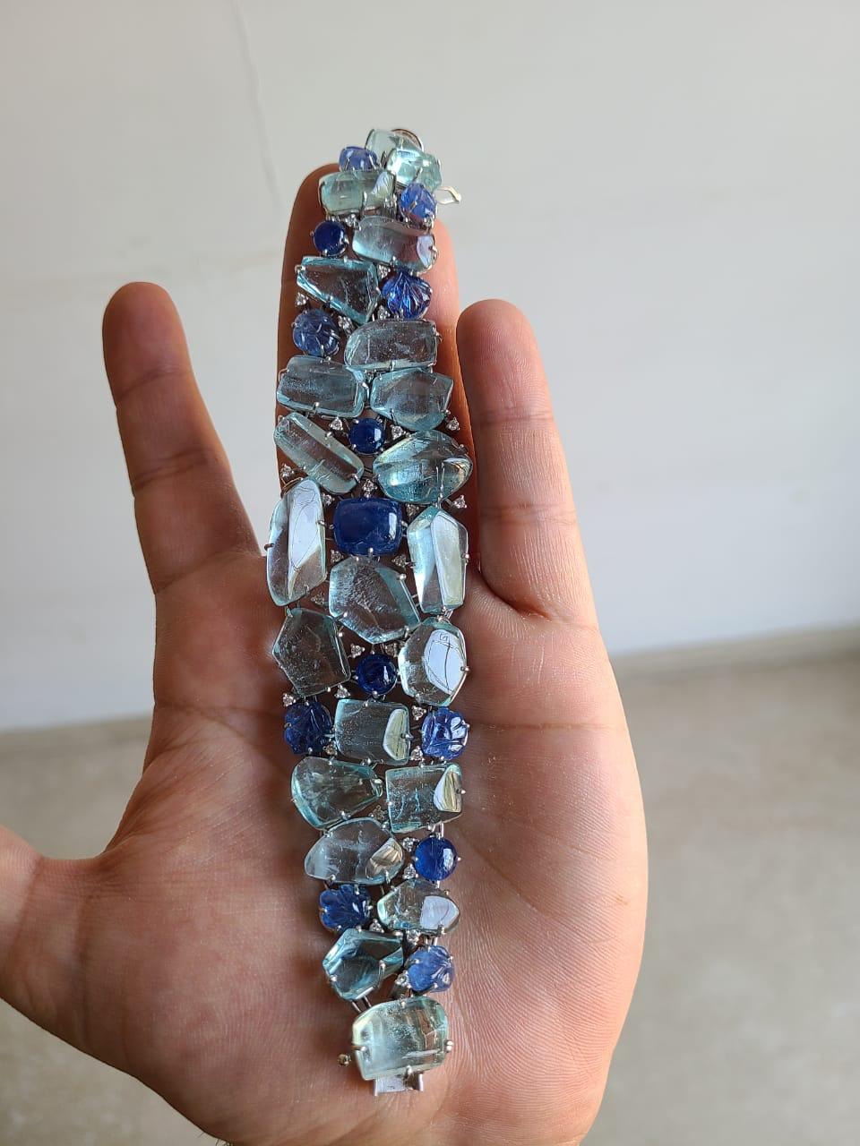 Armband aus natürlichem Aquamarin und blauem Saphir aus 18 Karat Gold mit Diamanten Damen im Angebot