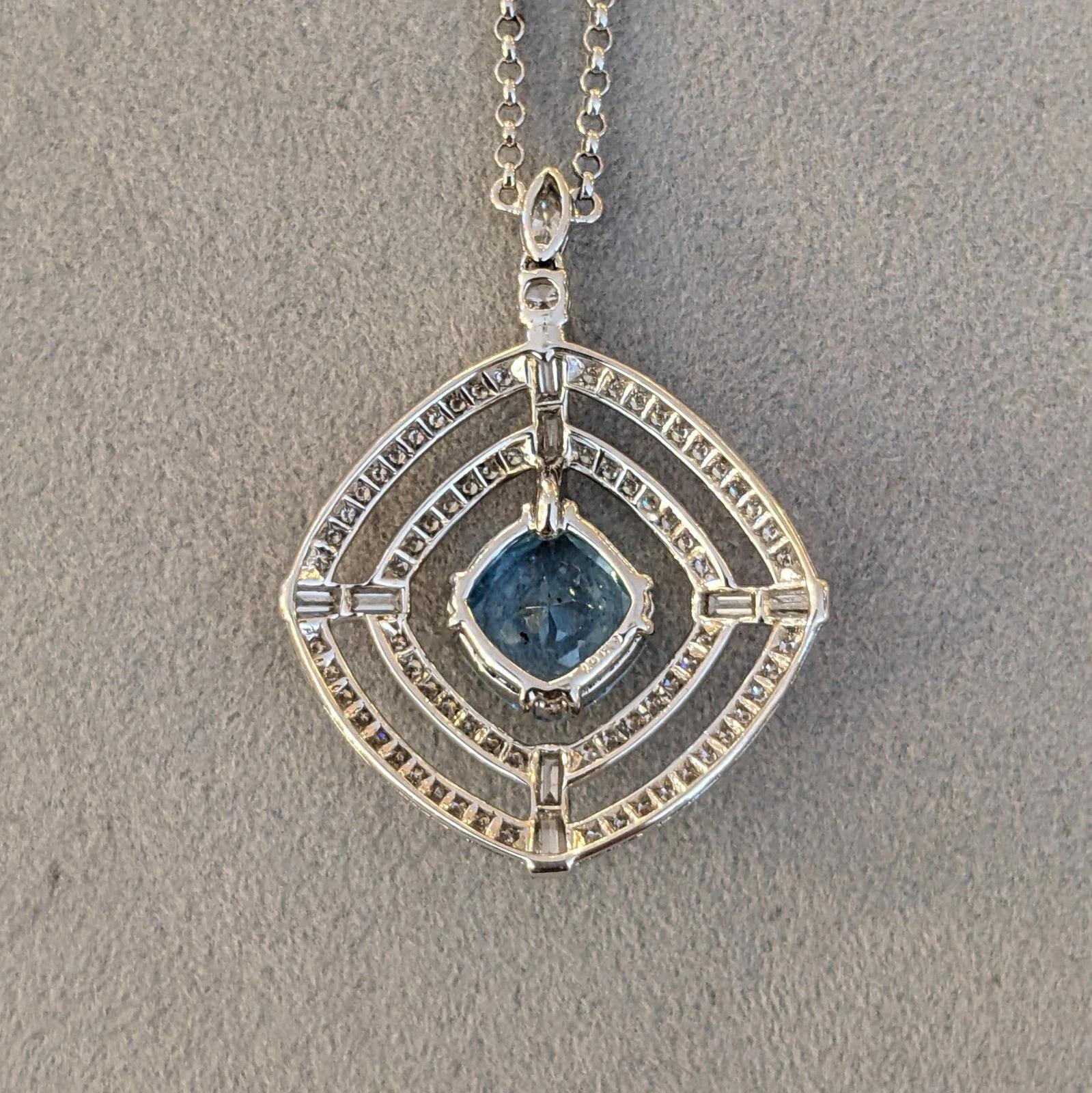 Women's Natural Aquamarine and Diamond Pendant Necklace in 18k White Gold For Sale