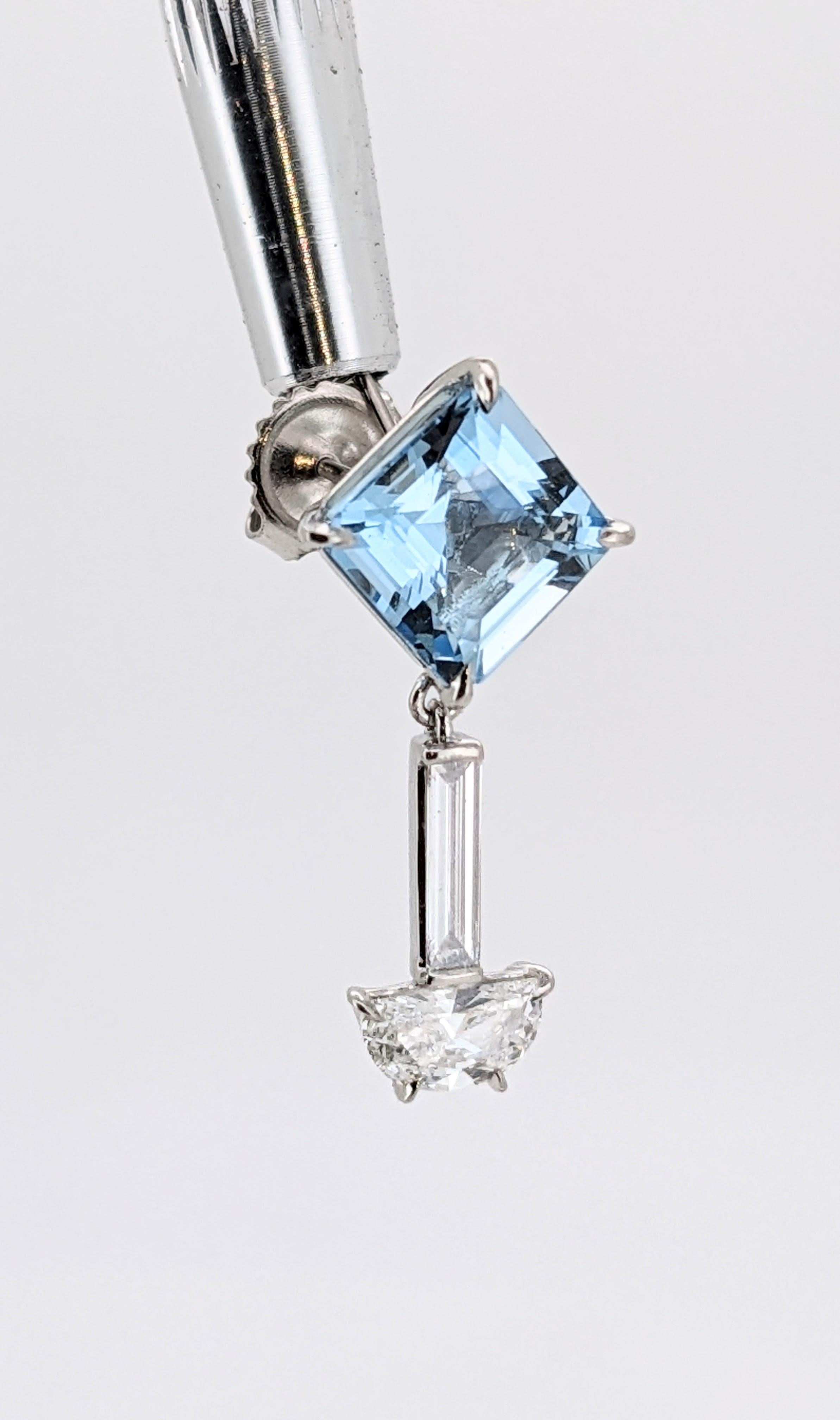 Boucles d'oreilles aigue-marine naturelle et diamant en platine 950 en vente 5