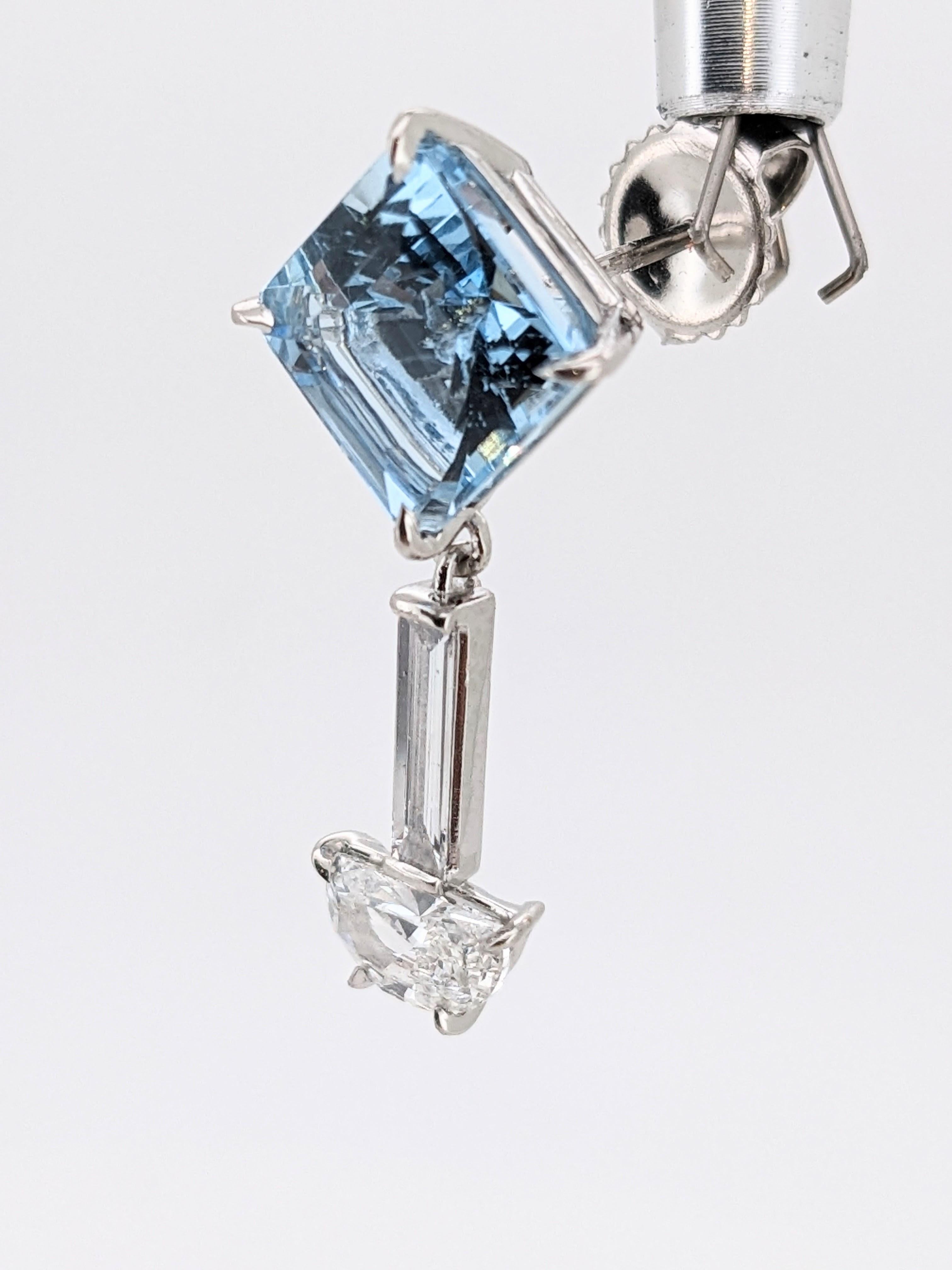 Boucles d'oreilles aigue-marine naturelle et diamant en platine 950 en vente 6