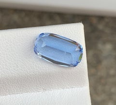 Natürlicher Aquamarin-Beryll-Edelstein: 3,34 Karat im Kissenschliff