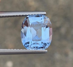 Natürlicher Aquamarin-Beryll-Edelstein: 3.60 Karat im Kissenschliff