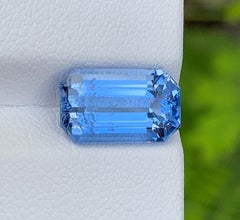 Natural Aquamarine Beryl Gemstone: 4.77 CT Emerald Cut