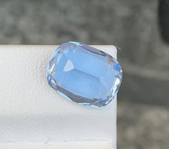 Aigue-marine naturelle Béryl Pierre précieuse : 5.99 Carat Cushion Cut