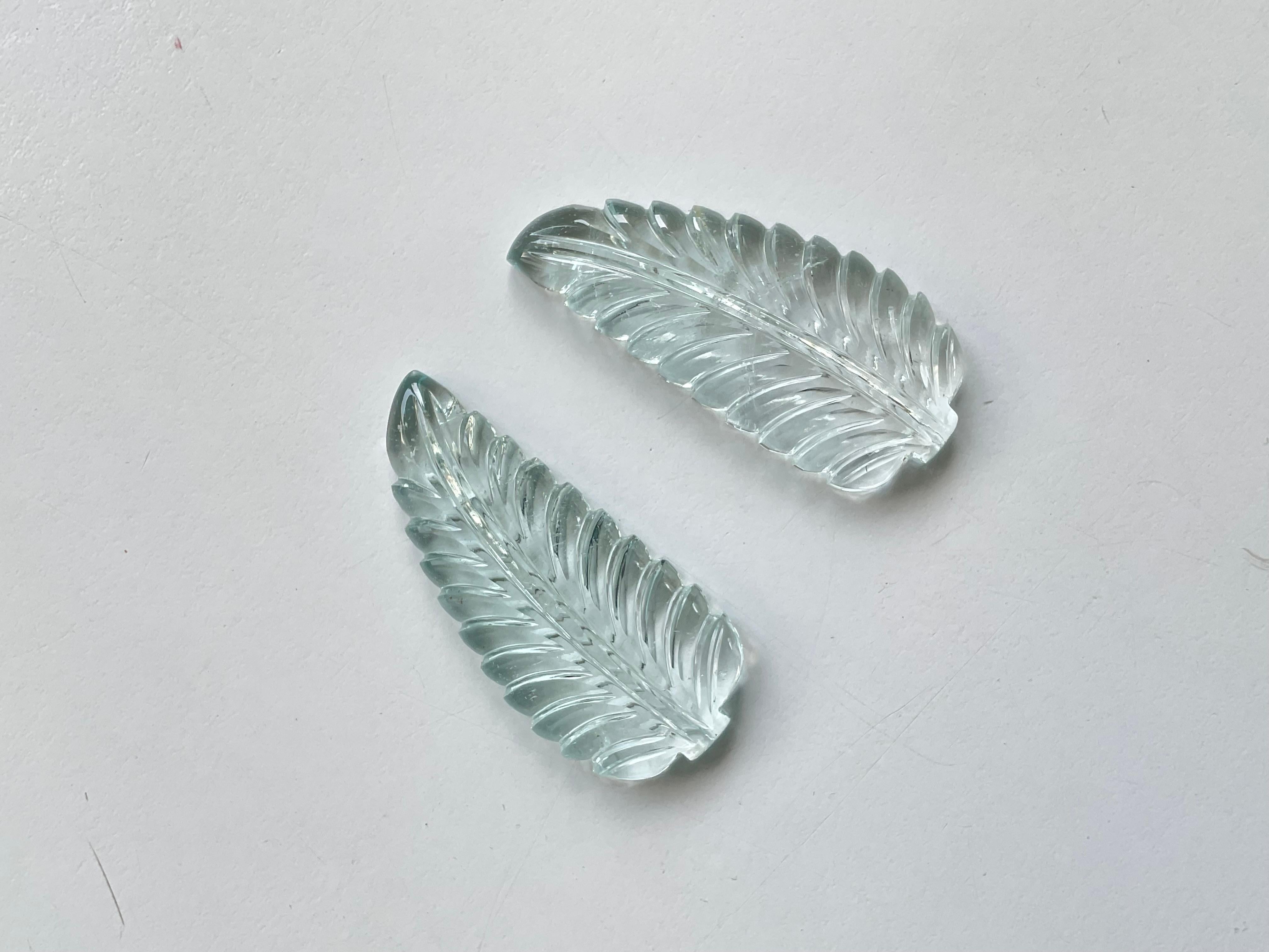 Natural Aquamarine Carved Leaf Loose Gemstone Rare Size and Hand Carving In New Condition For Sale In Jaipur, RJ