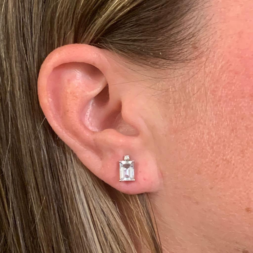 Boucles d'oreilles diamant aigue-marine naturelle de qualité 14k WG 1.84 TCW certifié $1,490 018716

Il s'agit d'une pièce de joaillerie glamour unique et personnalisée !

Rien ne dit mieux 