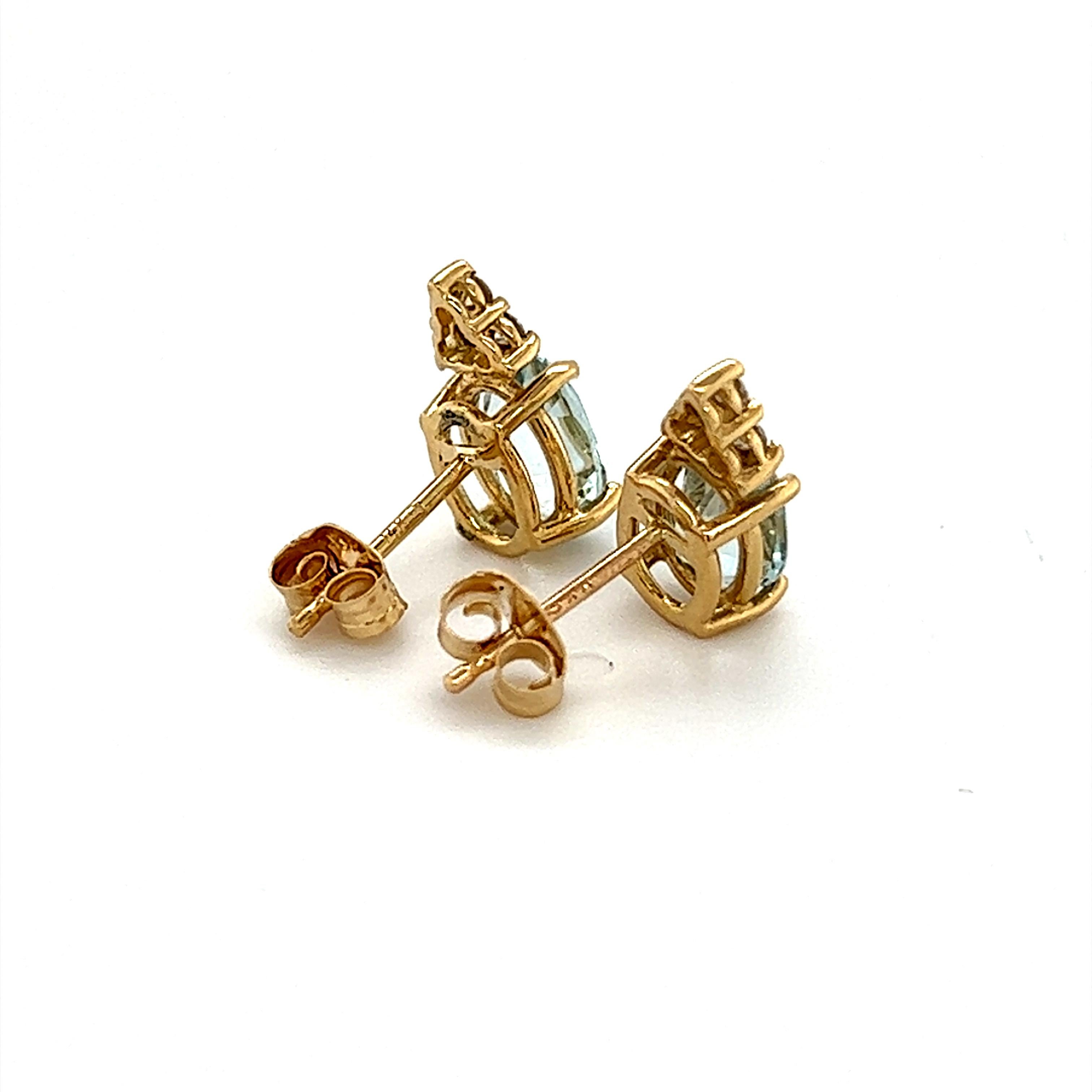 Donna Orecchini di diamanti con acquamarina naturale in oro 14k Y 1,85 TCW certificati in vendita