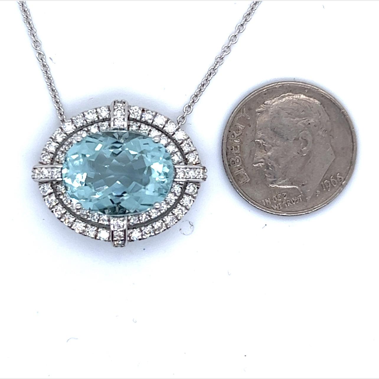 Aigue-marine naturelle finement facettée pendentif diamant de qualité avec chaîne 17.5