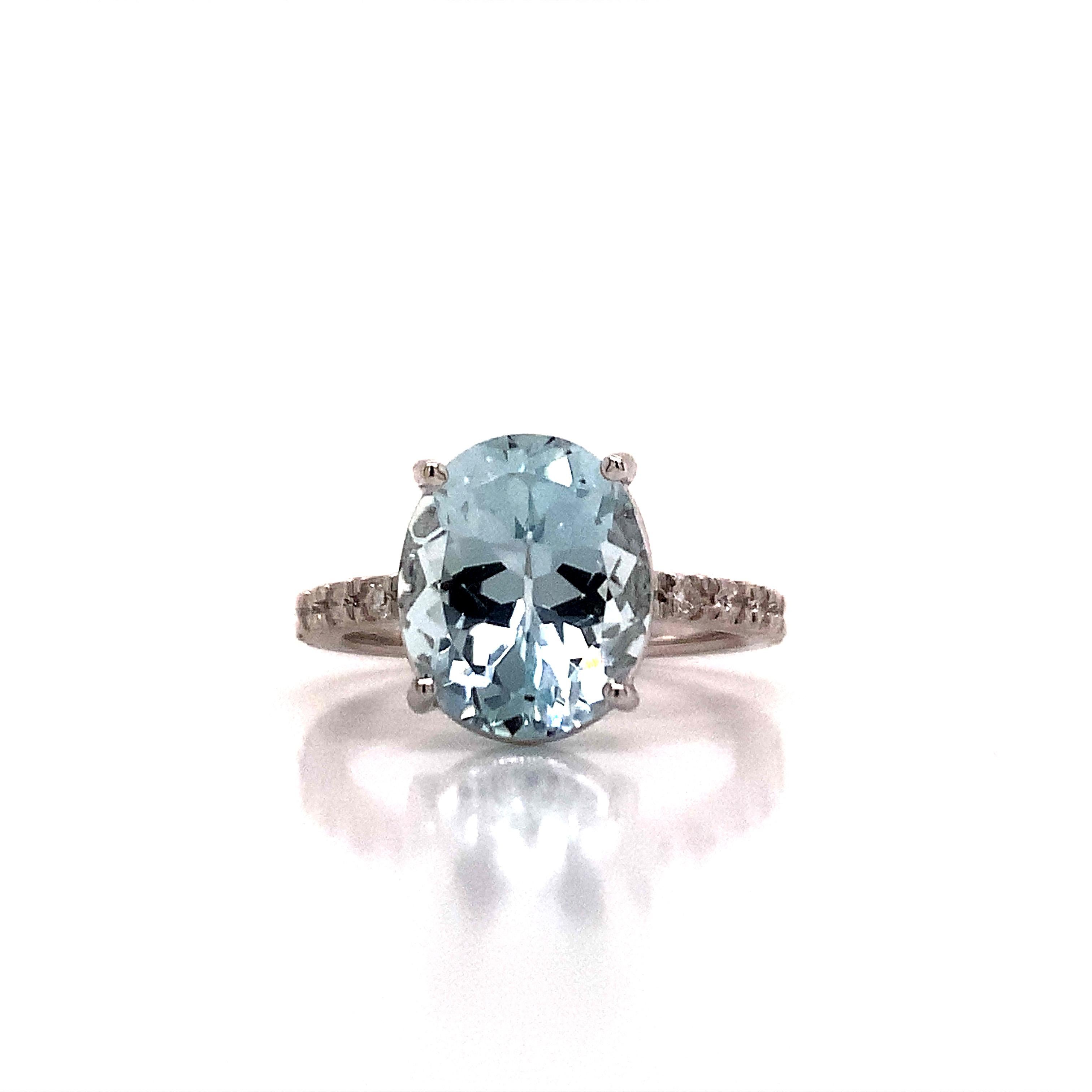 Bague en or blanc 14 carats avec aigue-marine naturelle certifiée TCW 5,09 carats en vente 7