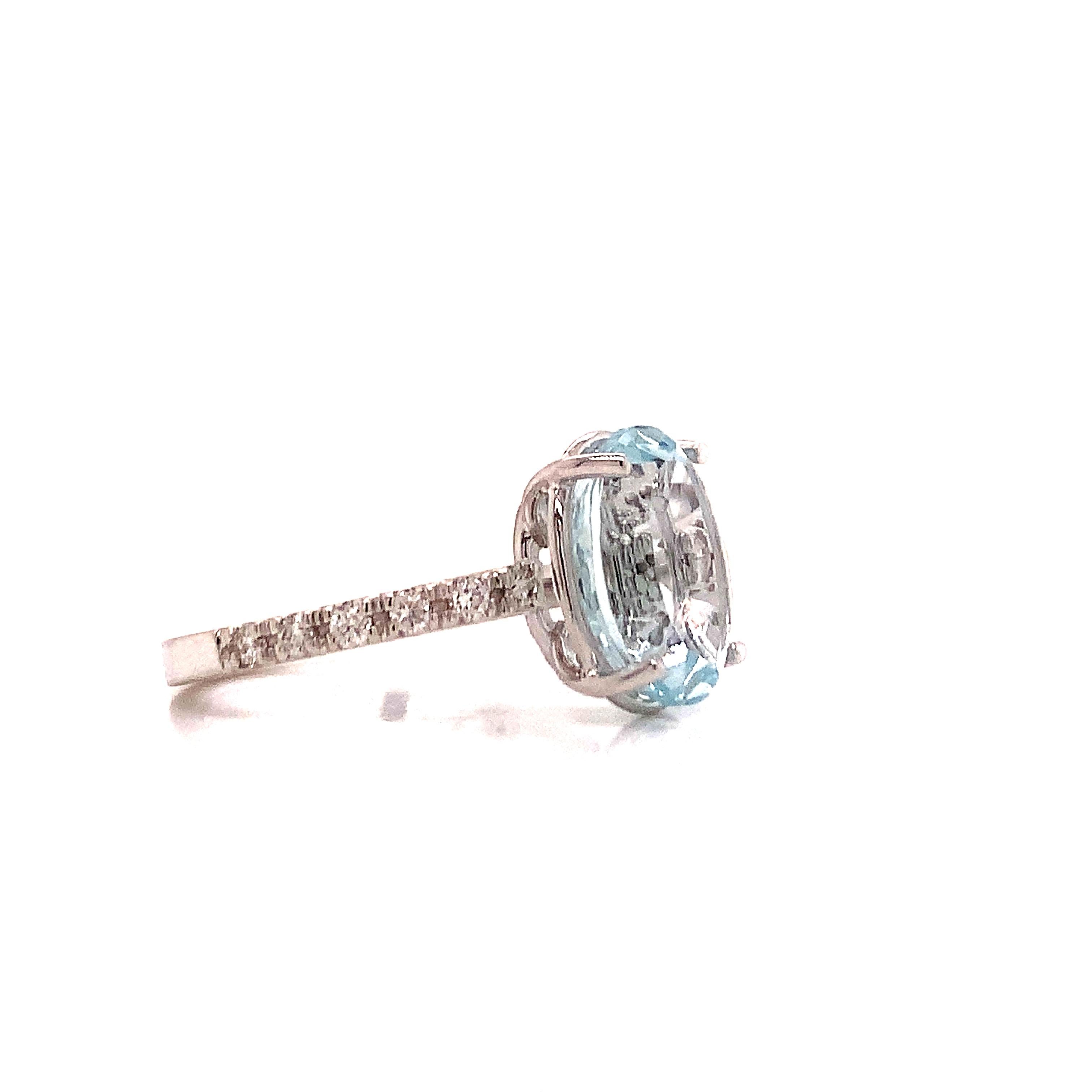 Bague en or blanc 14 carats avec aigue-marine naturelle certifiée TCW 5,09 carats en vente 1