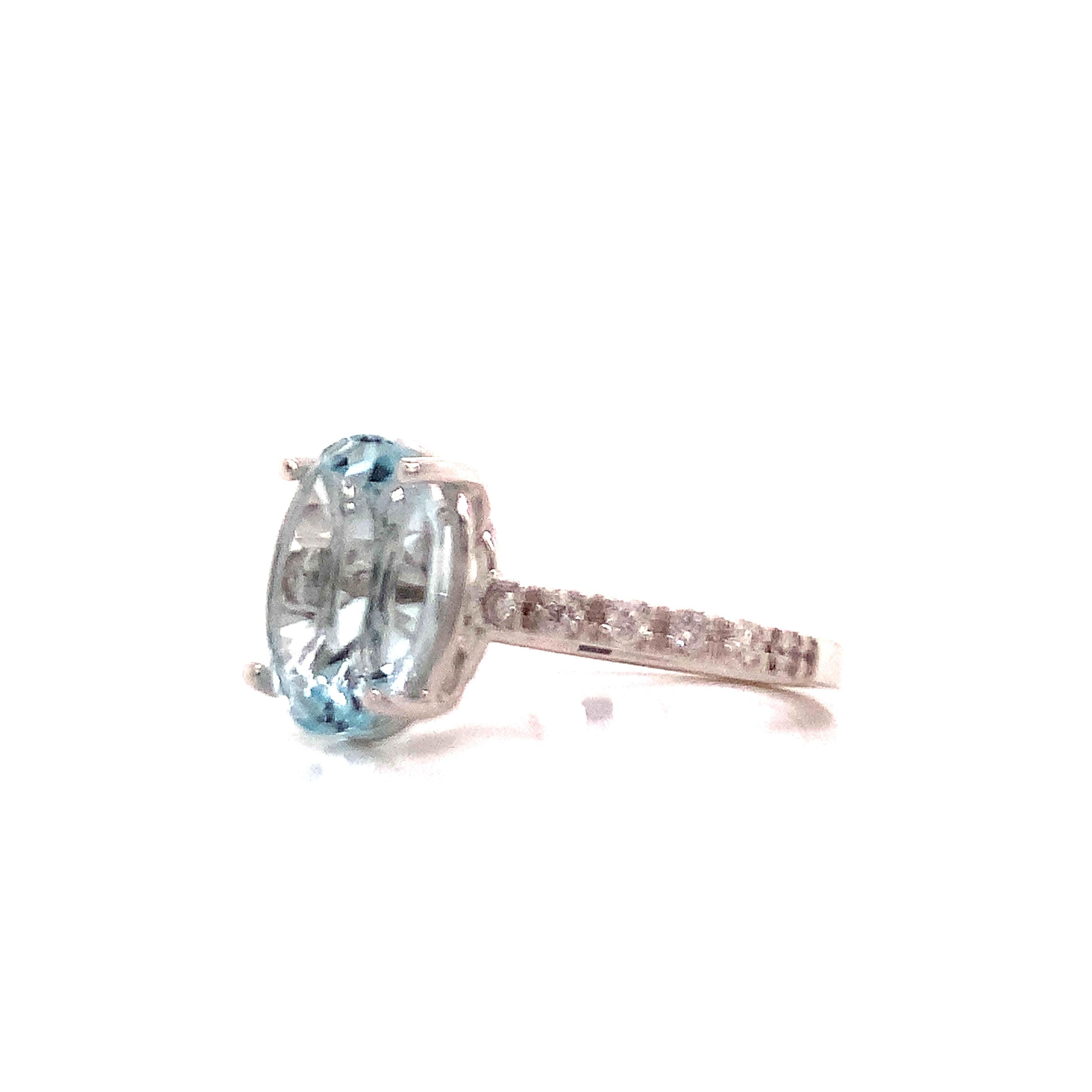 Bague en or blanc 14 carats avec aigue-marine naturelle certifiée TCW 5,09 carats en vente 4