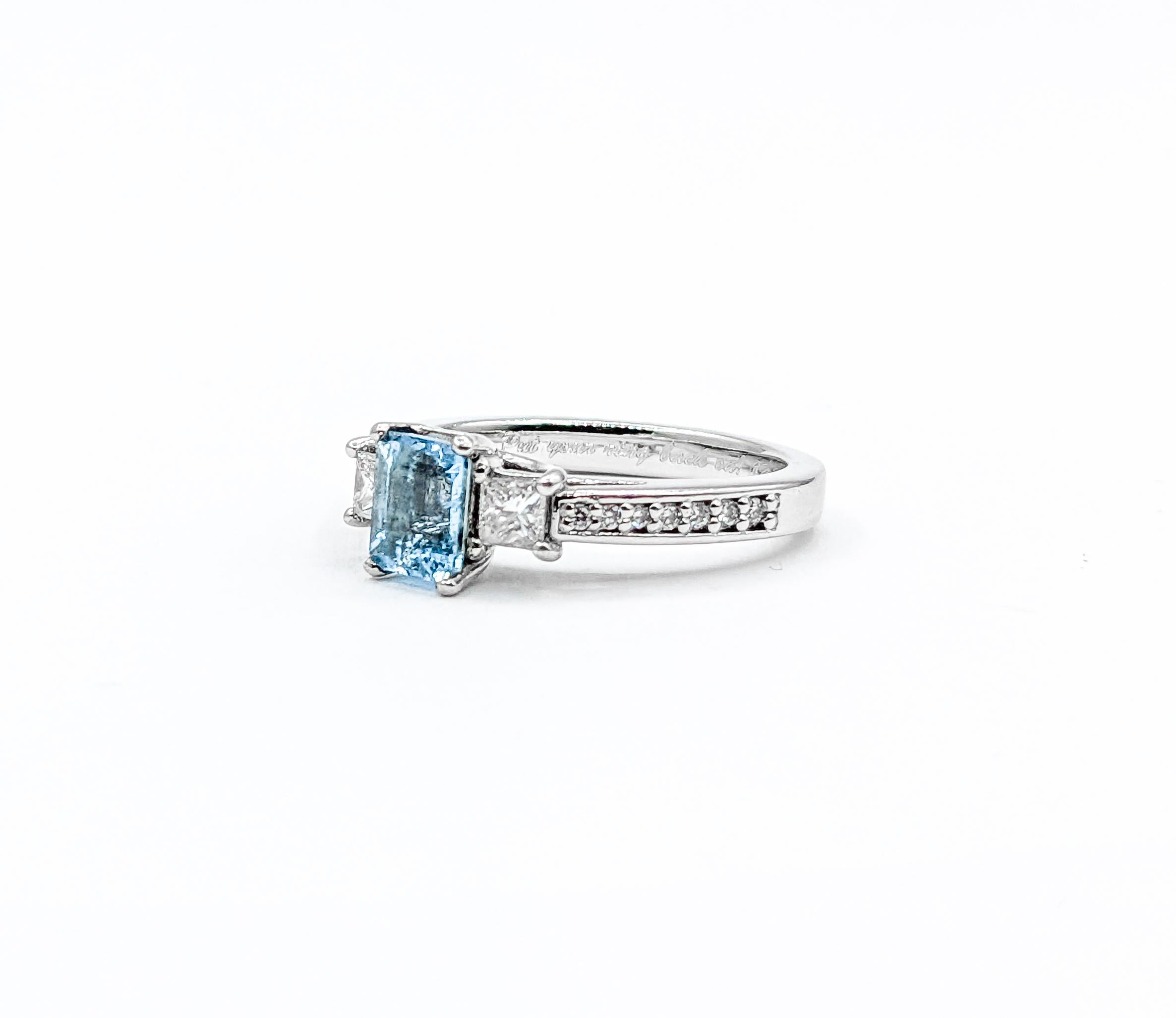 Natural Aquamarine & Diamond Ring For Sale 1