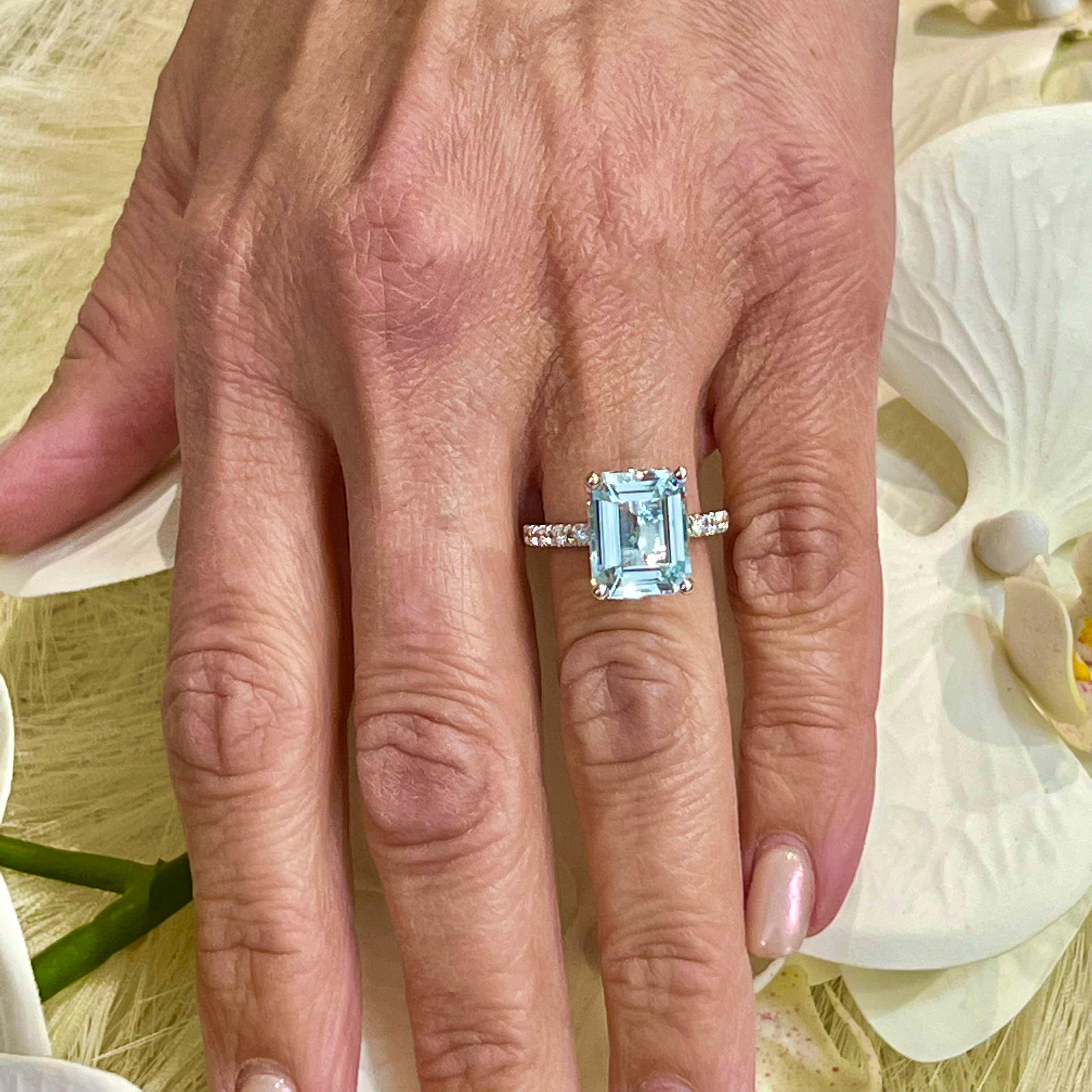 Natural Aquamarine Diamond Ring 14k W Gold 5.78 TCW Certified In Good Condition For Sale In Brooklyn, NY
