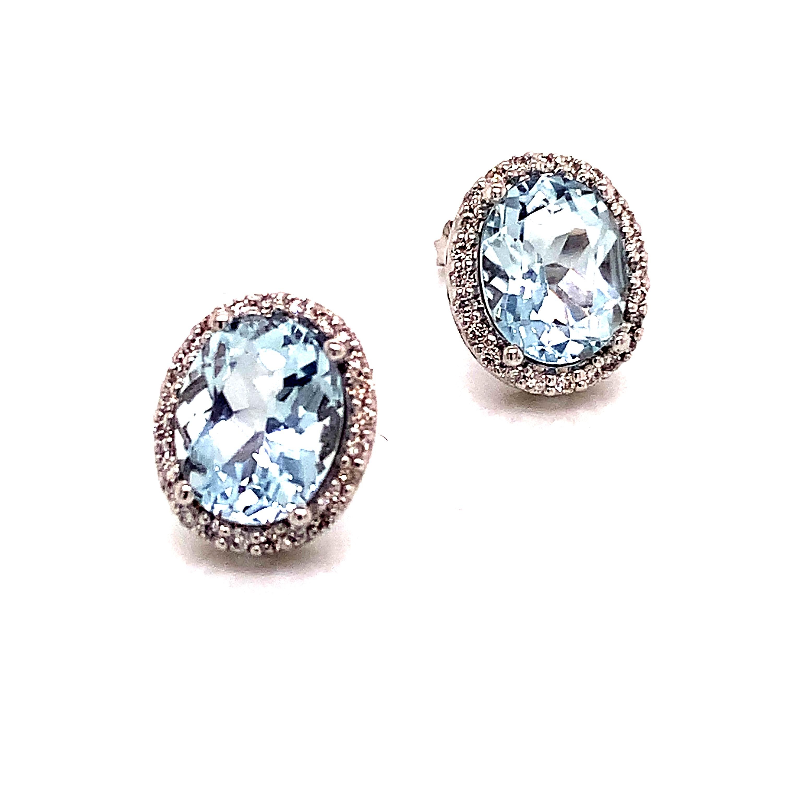 Orecchini con diamanti di acquamarina naturale 14k WG 5,46 TCW certificati in vendita 1