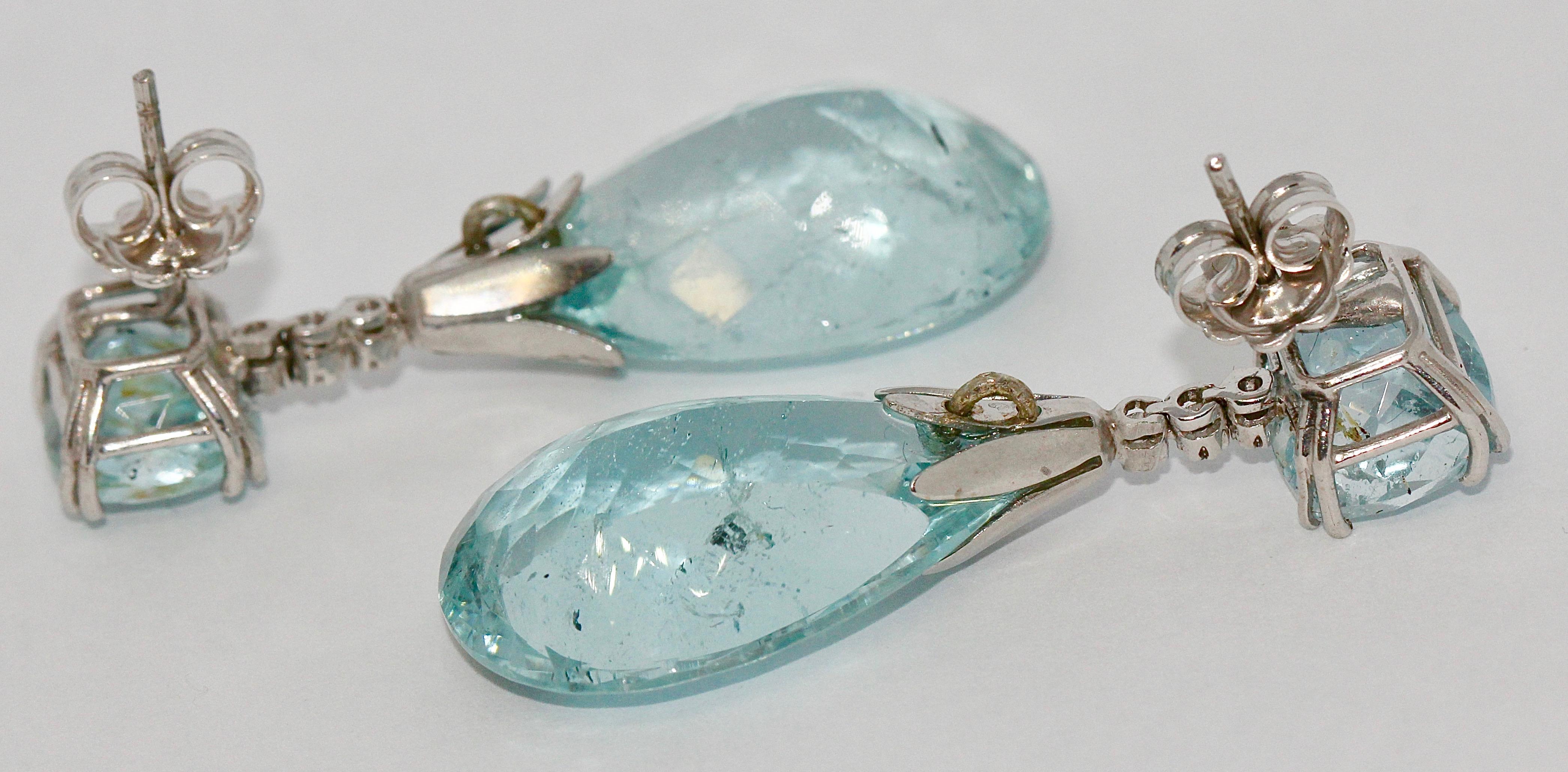Natural Aquamarine Drop, Stud Earrings, with Diamonds, 18 Karat White Gold In Good Condition In Berlin, DE