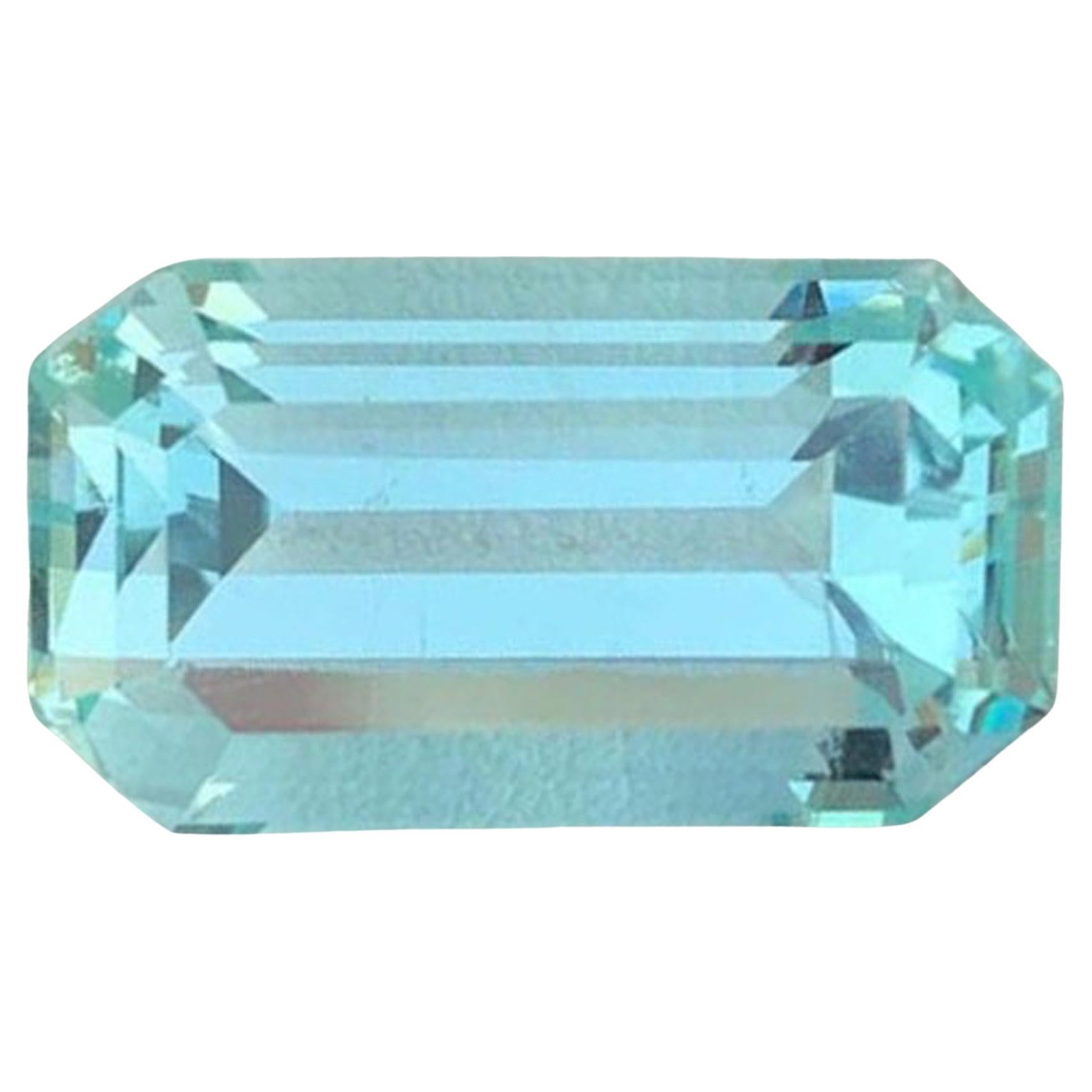 Aigue-marine naturelle : 14,54 carats, taille émeraude, pierre de naissance du mois de mars