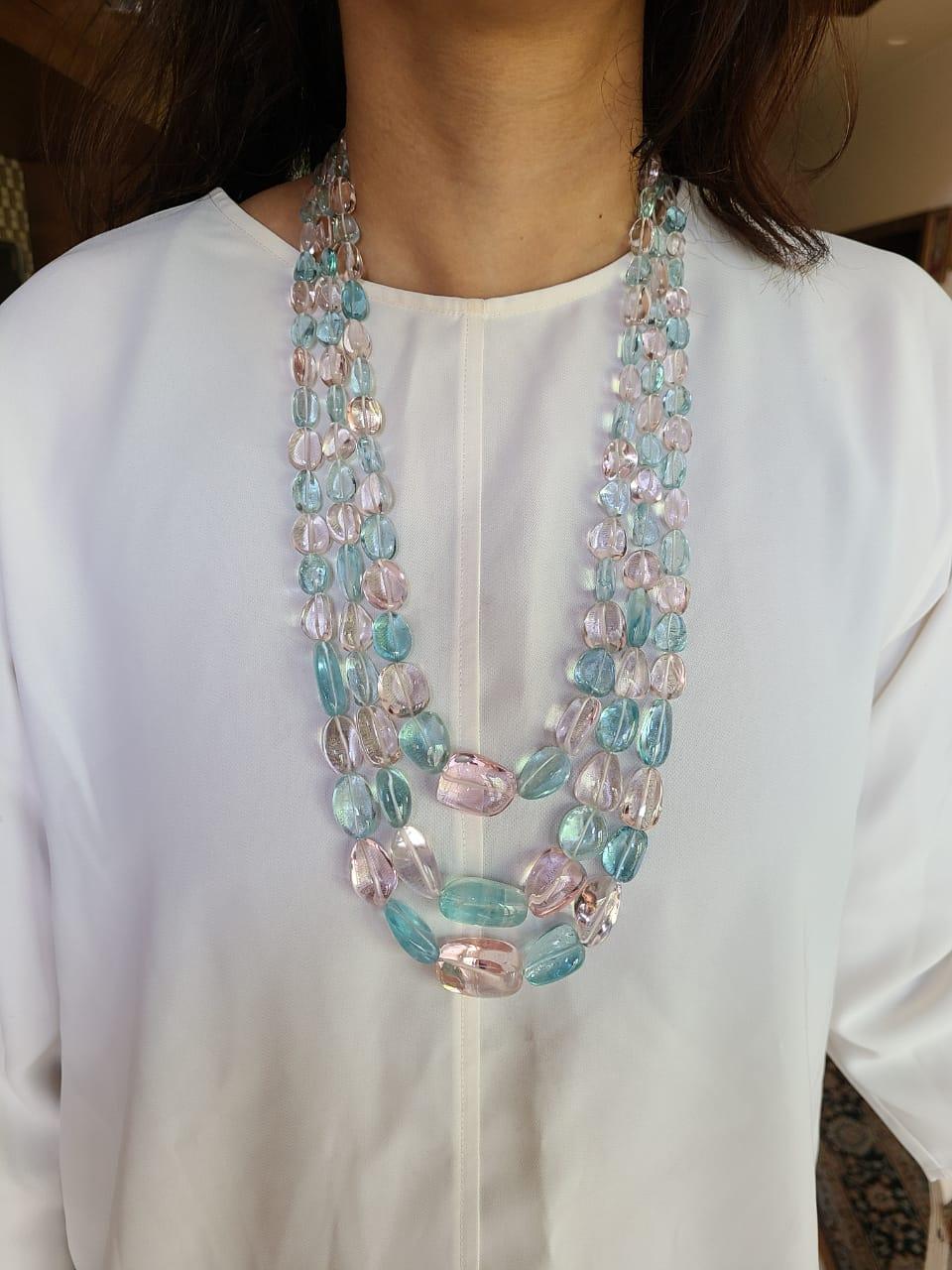 Natürliche Aquamarin & Morganit Perlen drei Strang Halskette im Zustand „Neu“ im Angebot in Hong Kong, HK
