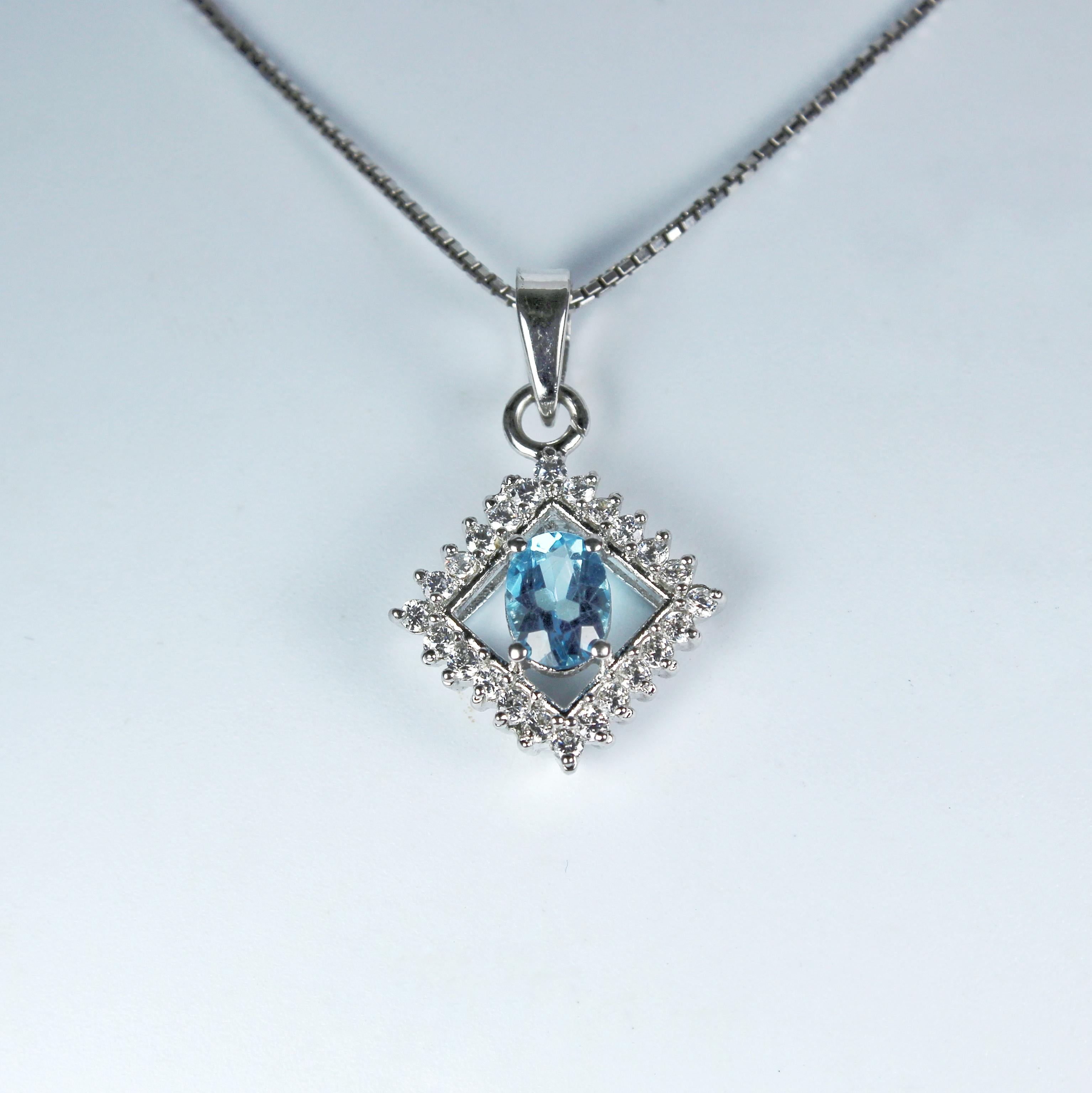 Natural Aquamarine Pendant In New Condition For Sale In Vadgam, GJ