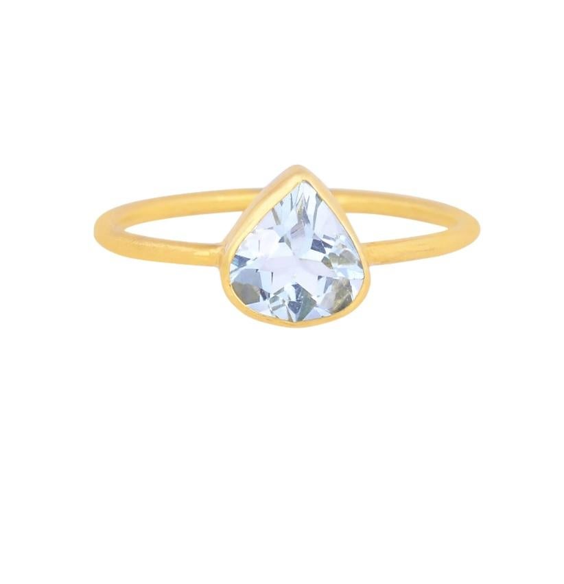 Women's Natural Aquamarine Ring 18K Gold For Sale