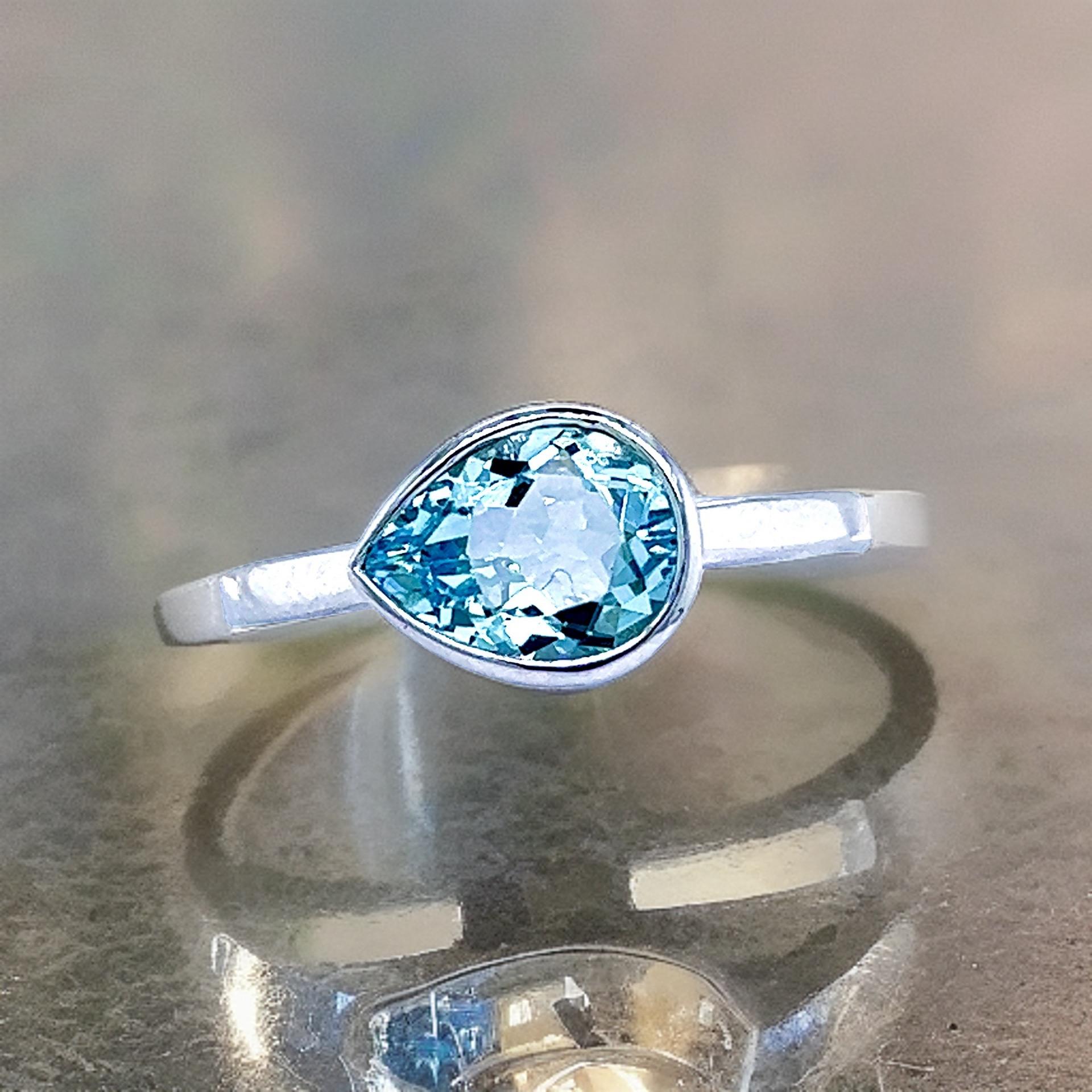 Pear Cut Natural Aquamarine Ring 6.5 14k W Gold 1.37 TCW Certified For Sale