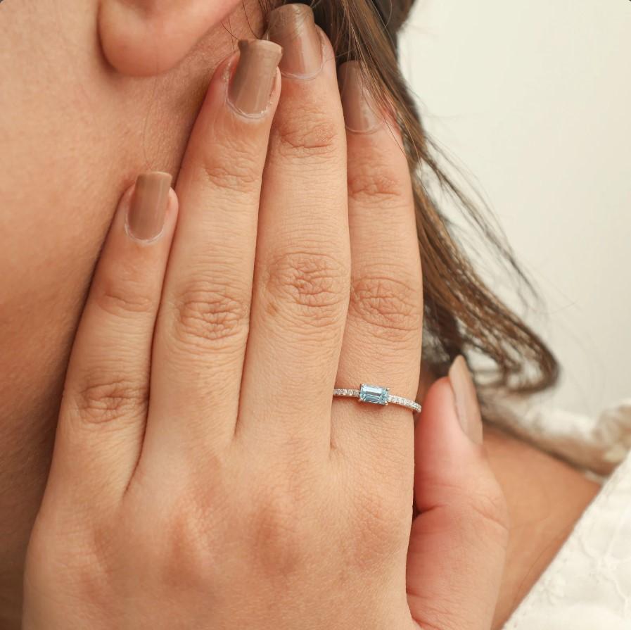 Anello con acquamarina naturale in oro 14k in vendita 1