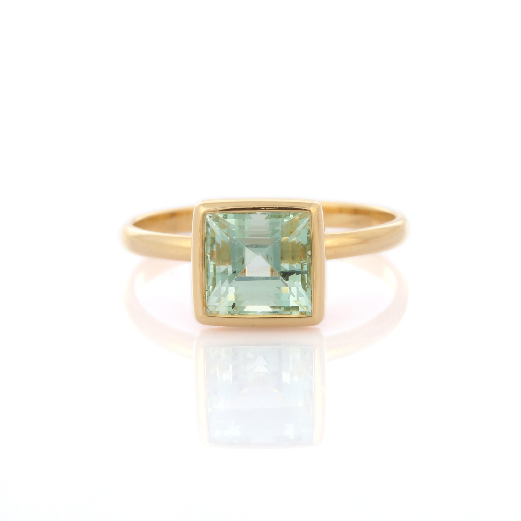 For Sale:  Natural Aquamarine Square Cut Gemstone Ring in 18K Yellow Gold 8