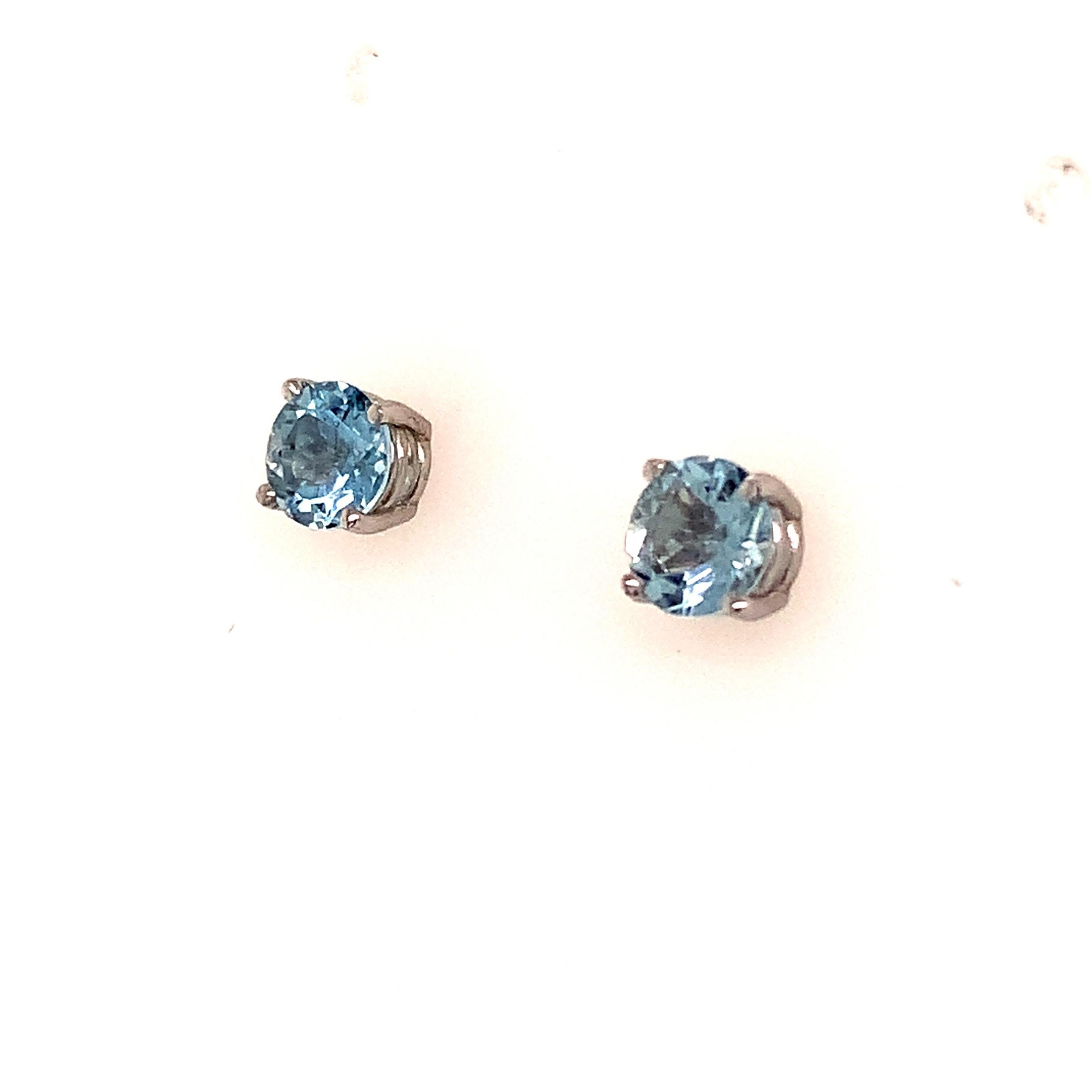 Mixed Cut Natural Aquamarine Stud Earrings 14Karat White Gold 1.0 TCW Certified For Sale