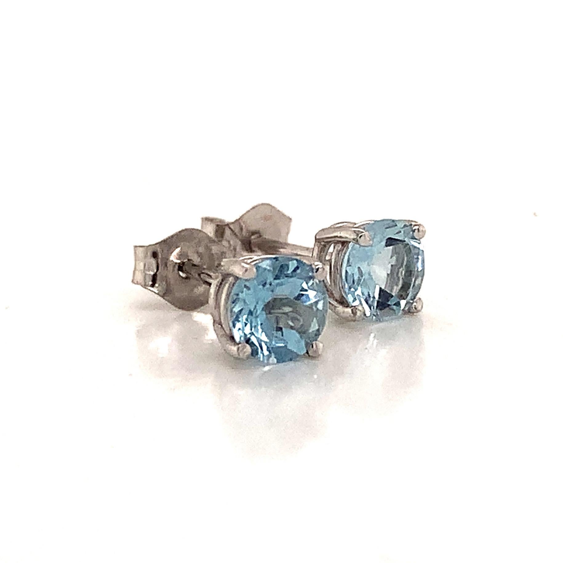 Natural Aquamarine Stud Earrings 14Karat White Gold 1.0 TCW Certified In New Condition For Sale In Brooklyn, NY
