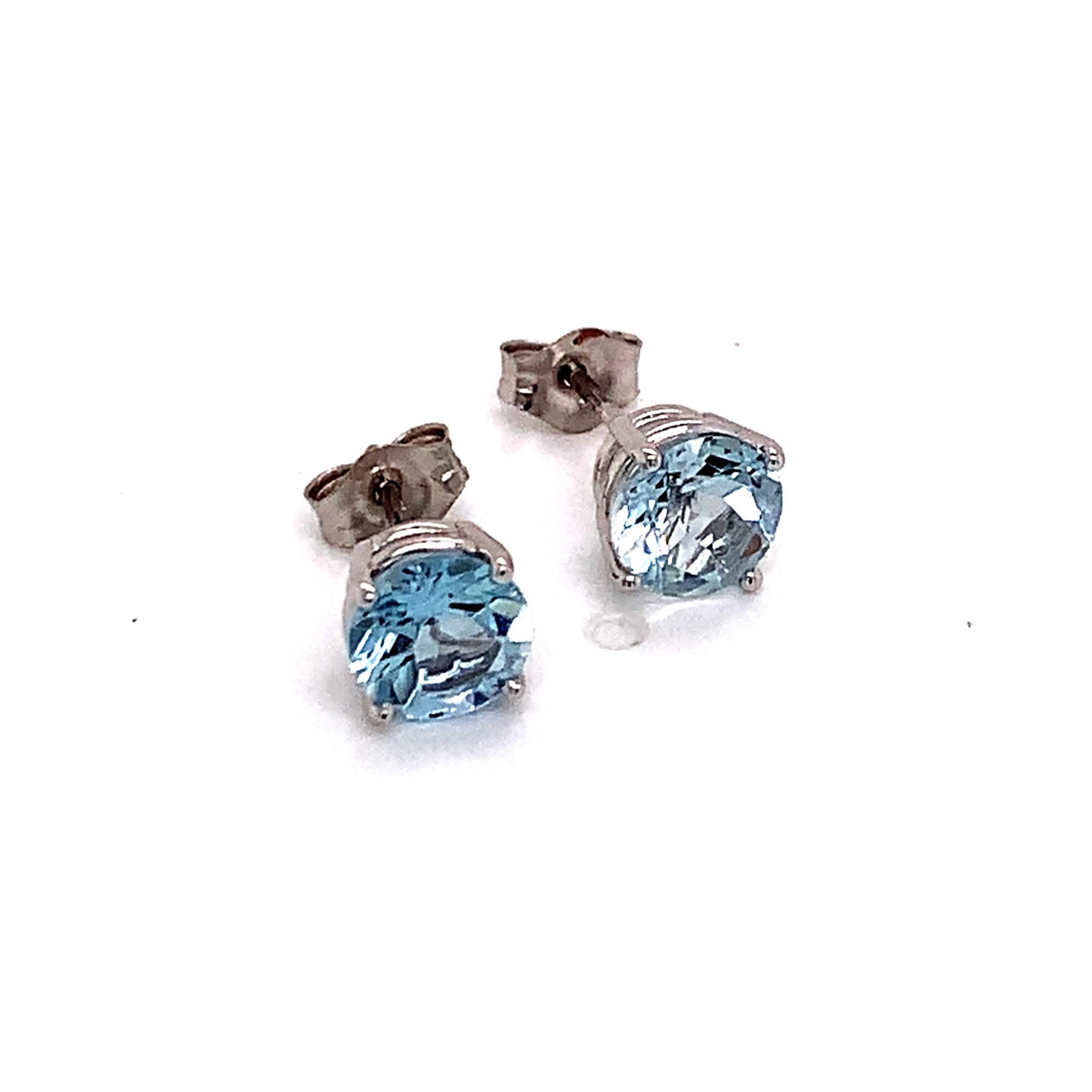Women's Natural Aquamarine Stud Earrings 14k White Gold 1.3 TCW Certified For Sale