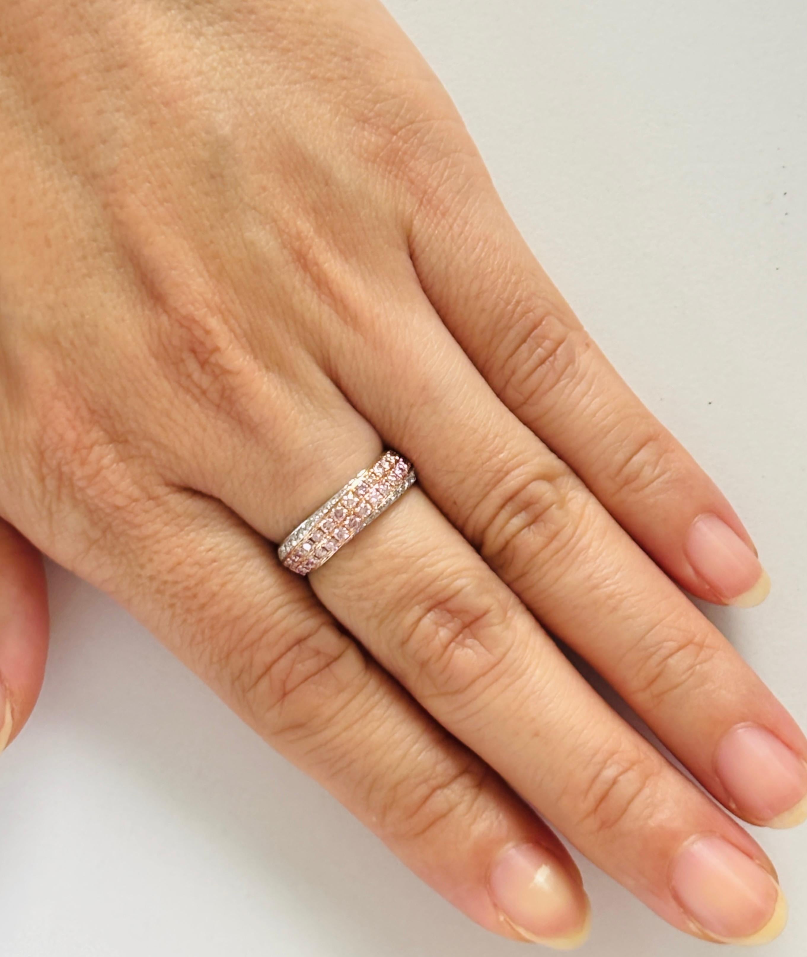 Natürlicher Argyle Pink Diamond Weißer Diamant Platinbandring im Angebot 1