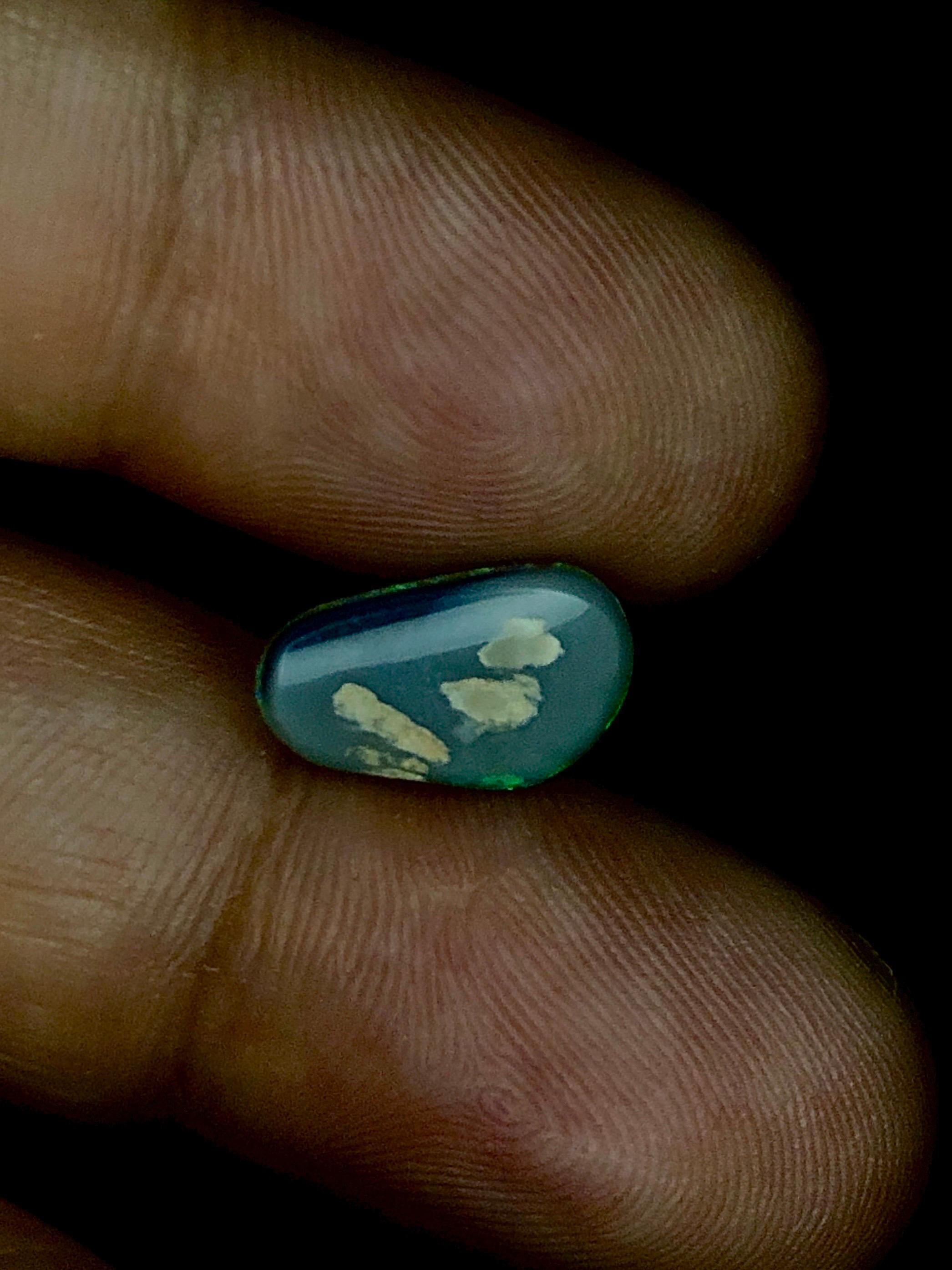 Natural Australian Opal GRS 3.53 ct  For Sale 5