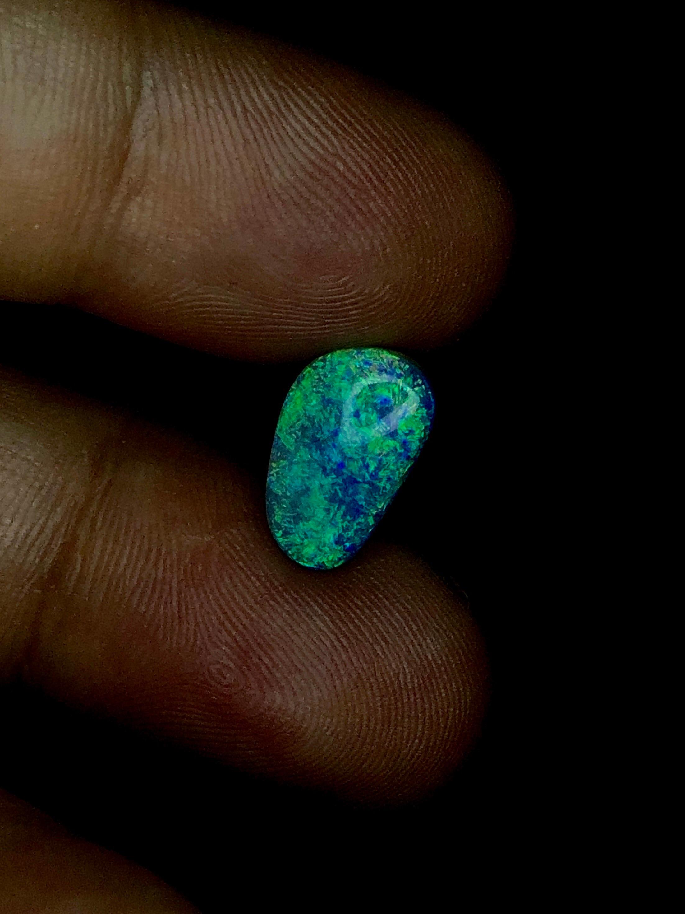 Opale australienne naturelle GRS 3,53 carats  en vente 1