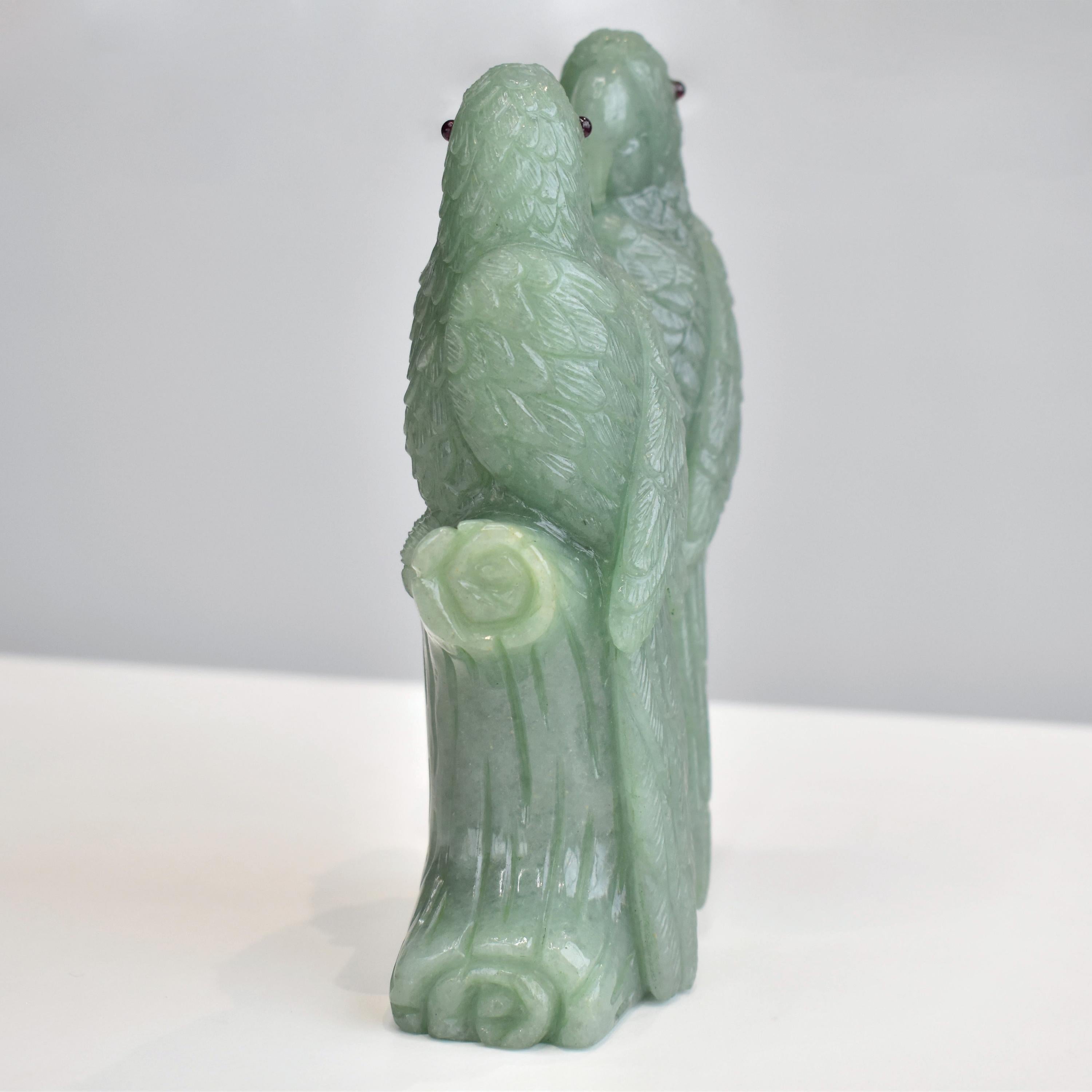 Natural Aventurine Hand-Carved Love Birds Sculpture Figurine Home Decor In New Condition For Sale In Jaipur, Rajasthan