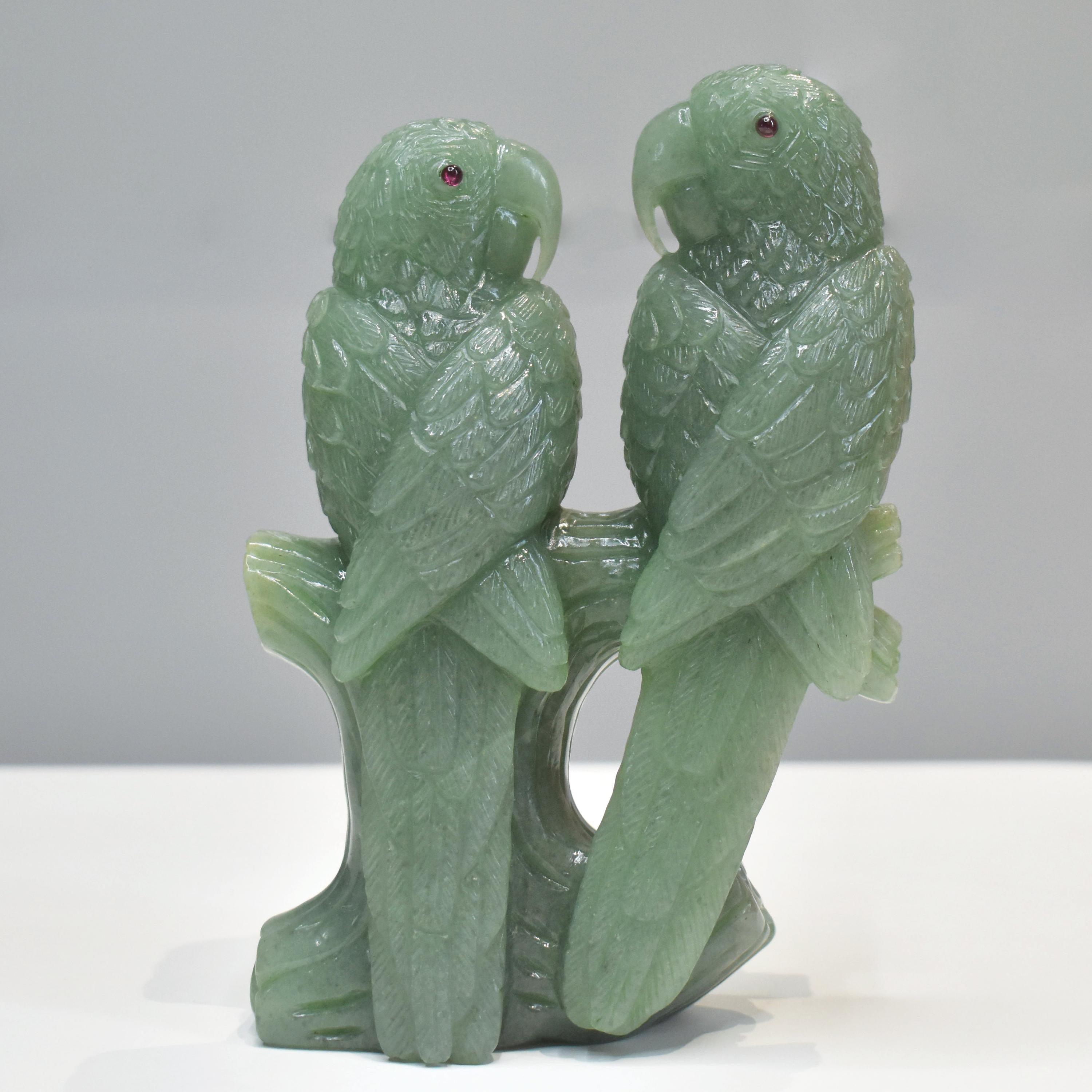 Natural Aventurine Hand-Carved Love Birds Sculpture Figurine Home Decor For Sale 2