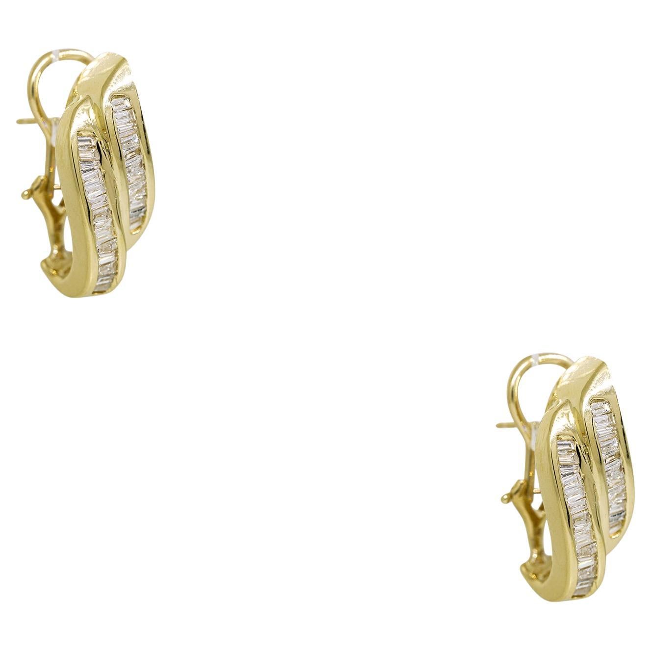 Natural Baguette Cut 1.52 Carat Diamond Twist 18 Karat Earrings In Stock
