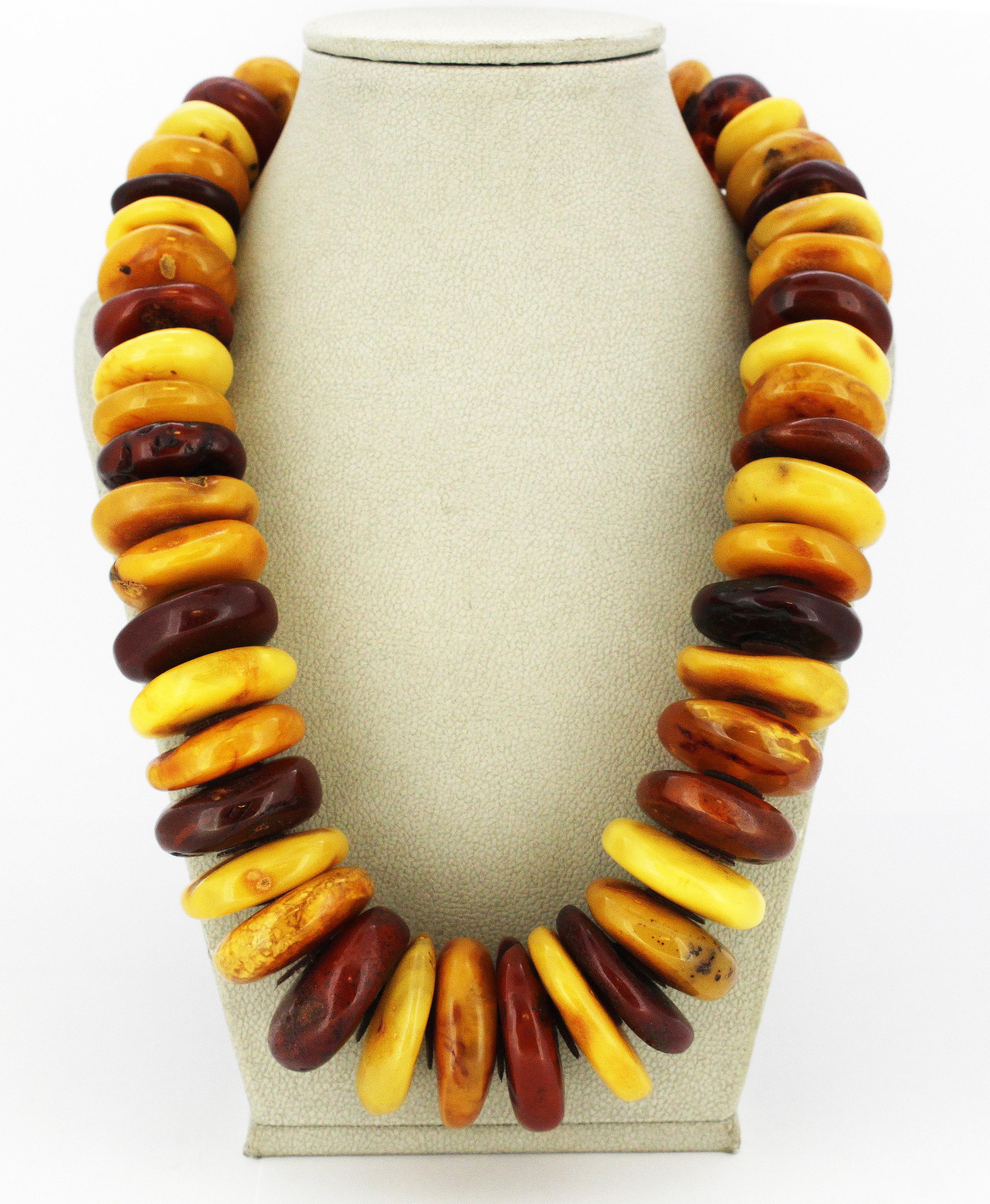 Collar de ámbar báltico natural en forma de pastillas en Excelente estado para la venta en Braintree, GB