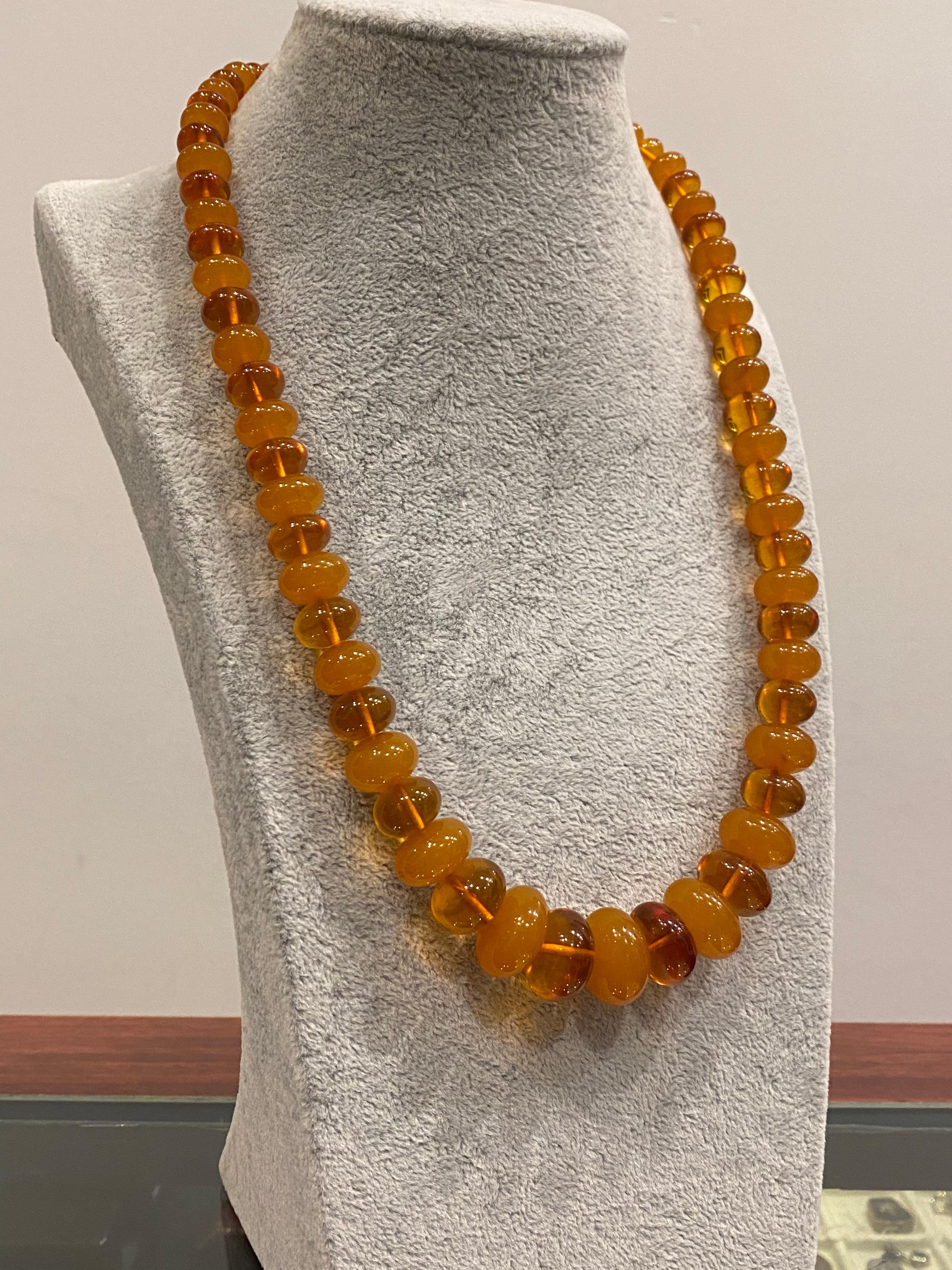 Women's Natural Baltic Oval Graduating Amber Vintage Necklace, 54cm Long. For Sale