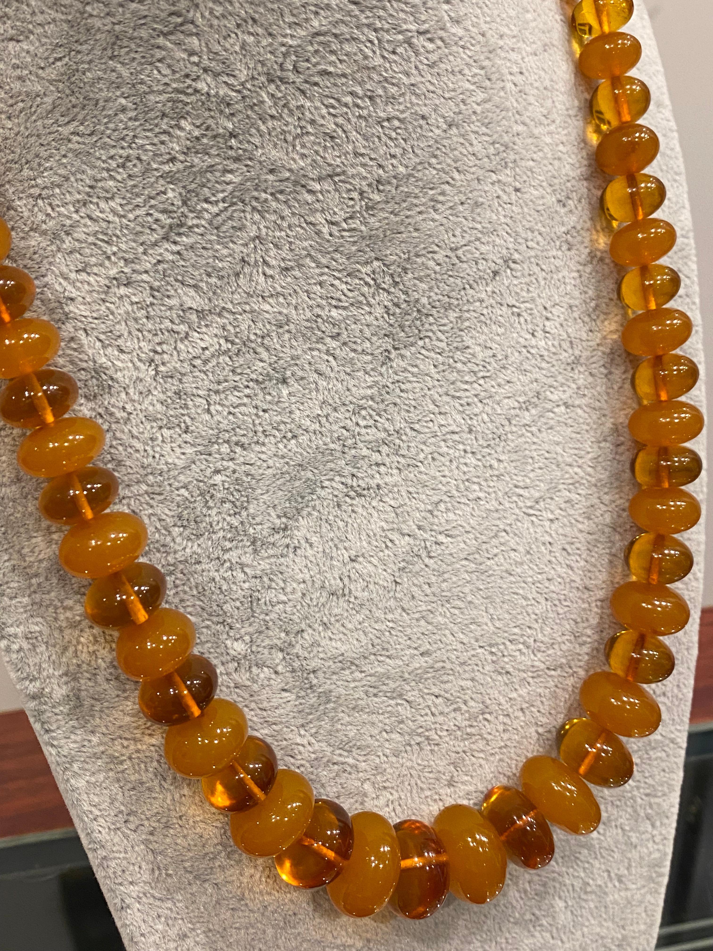 Natural Baltic Oval Graduating Amber Vintage Necklace, 54cm Long. For Sale 1