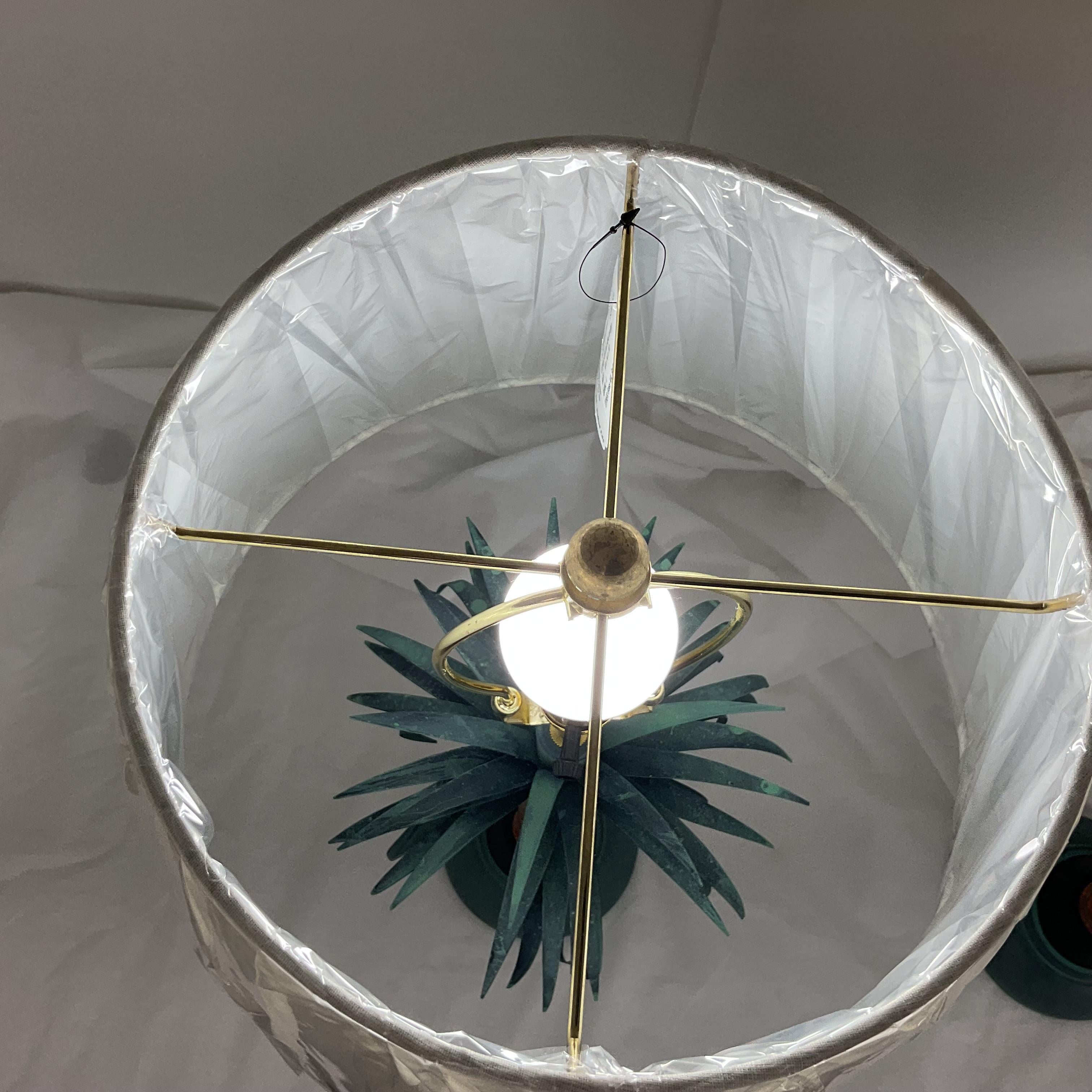 Lámparas de bambú natural y palma de metal verde con pantallas Siglo XXI y contemporáneo en venta