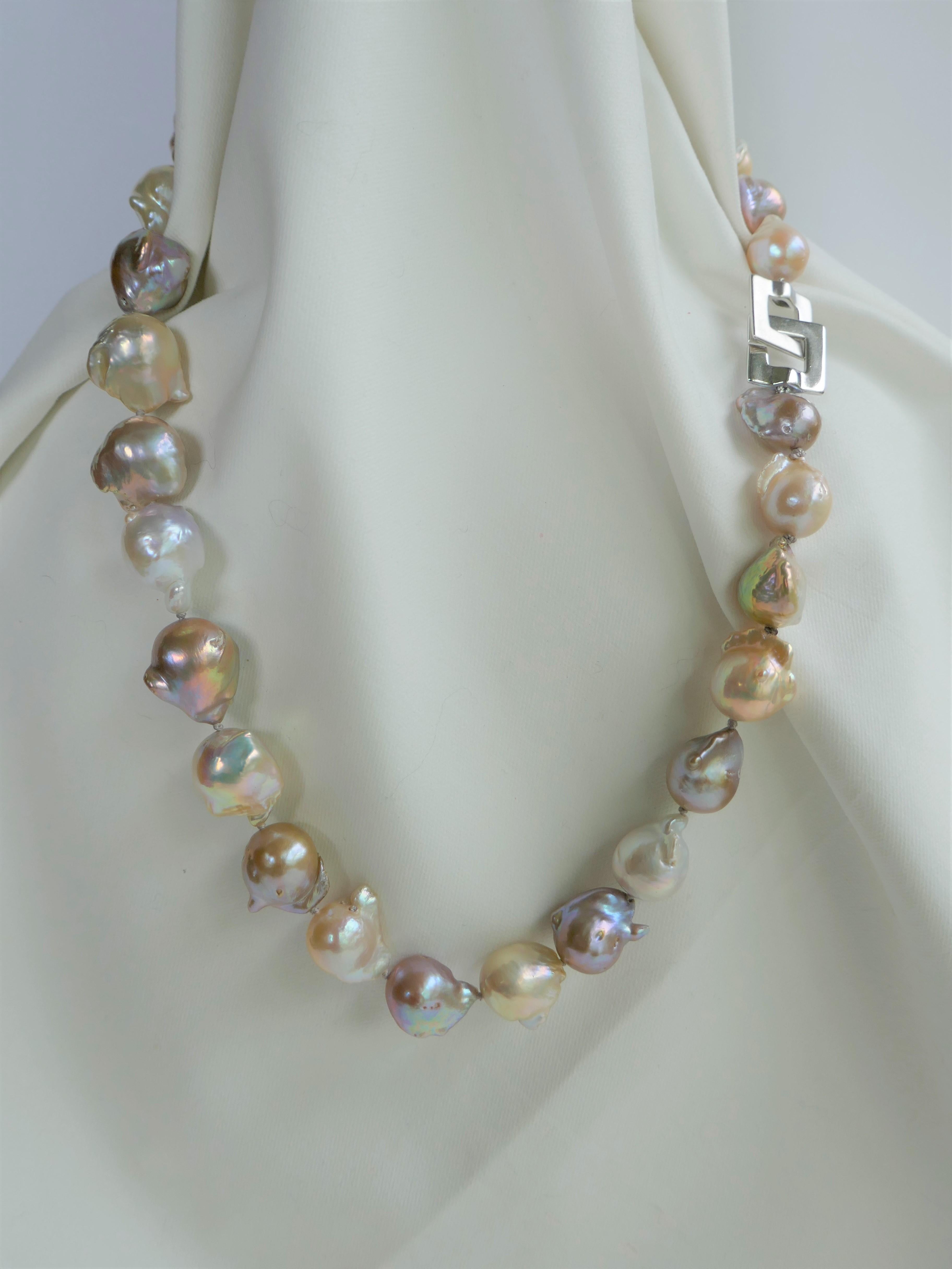 Natural Baroque Cultured Pearls 925 Sterling Silver Clasp Necklace In New Condition For Sale In Coral Gables, FL