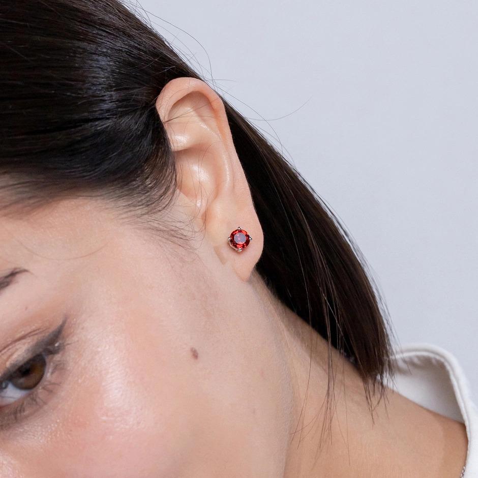 Round Cut Natural Basket-Set Round 3ct Garnet Studs in Platinum For Sale