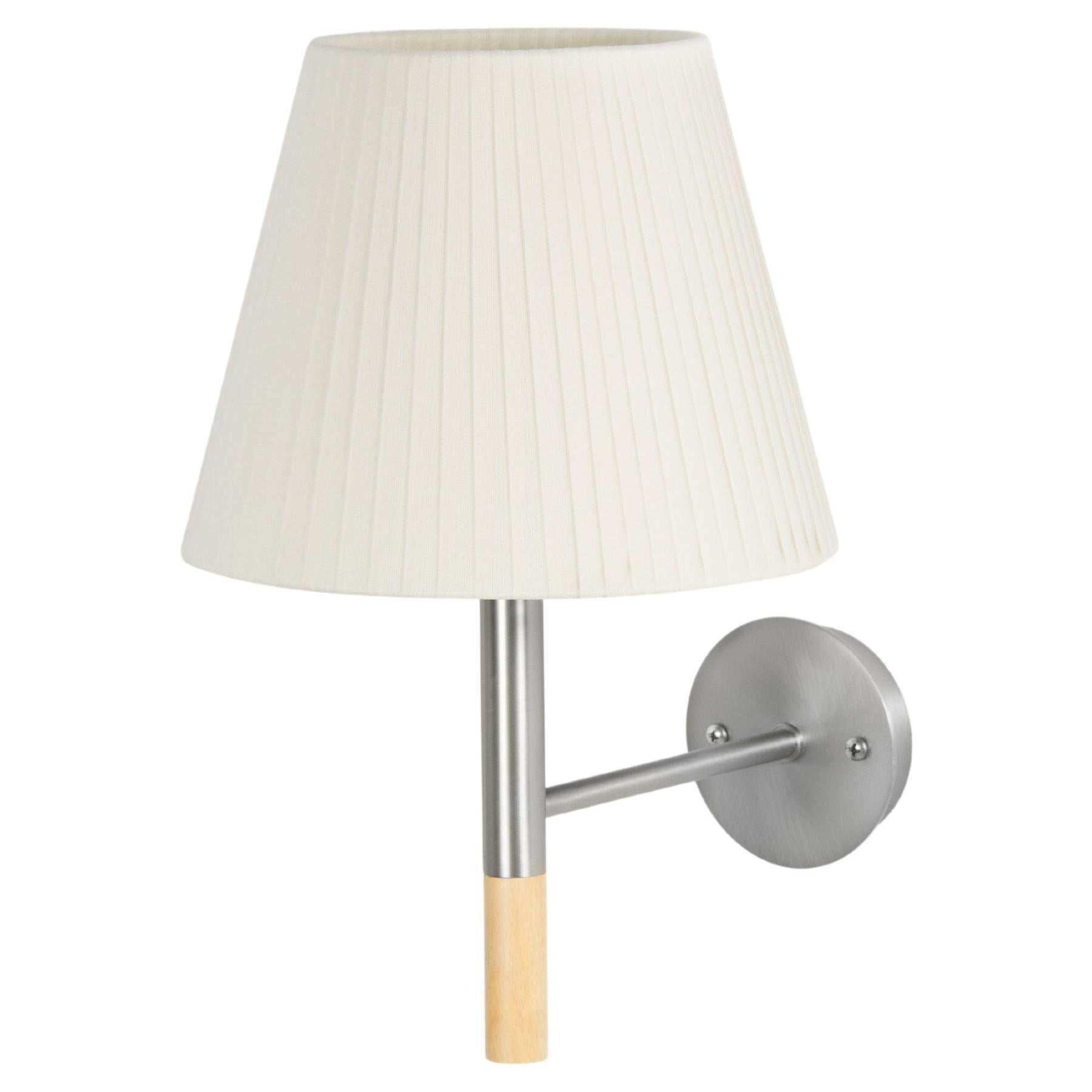 Natural BC2 Wall Lamp by Santa & Cole For Sale
