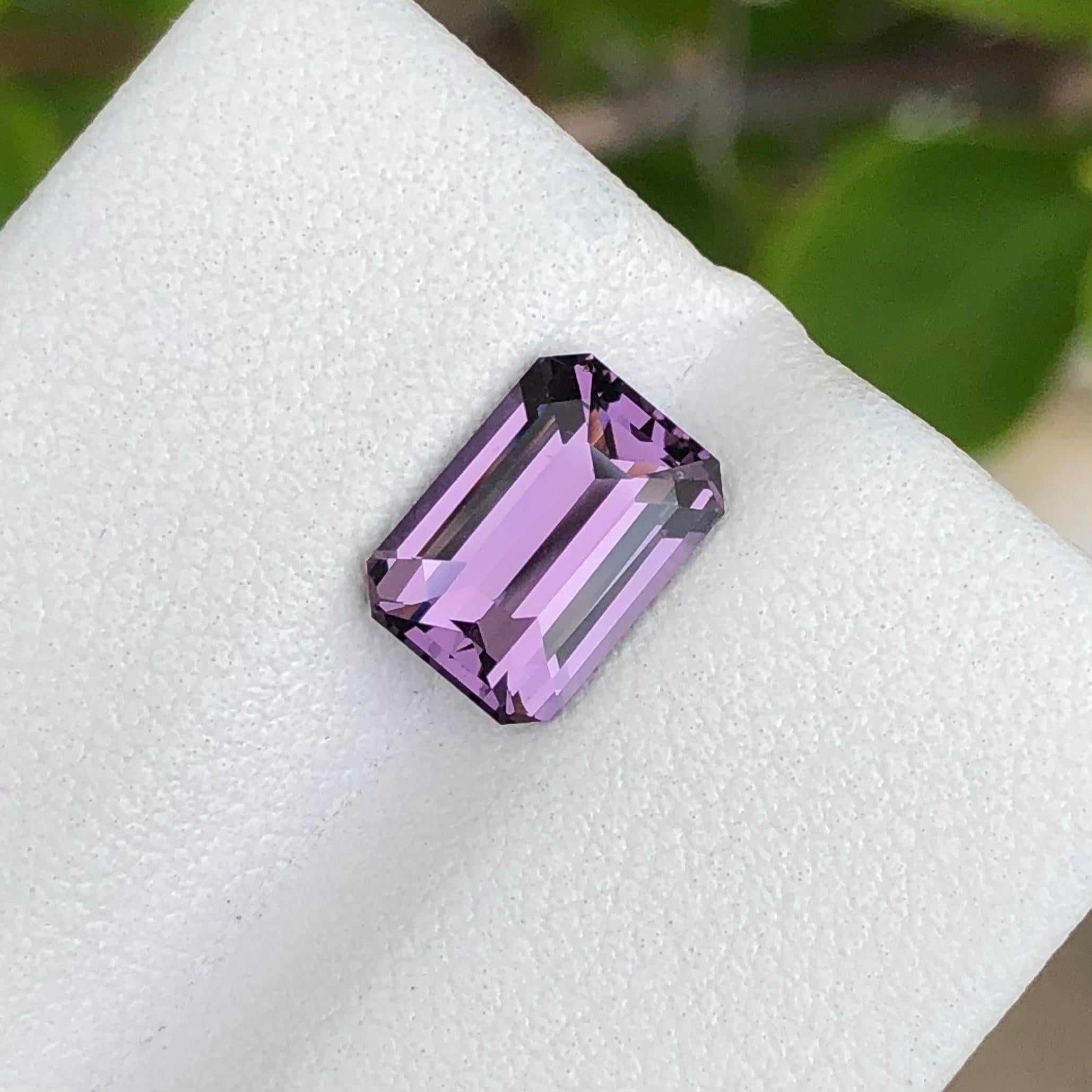 Nature Bella 2,10 ct Spinello Viola Spinello Viola Spinello In condizioni Nuovo in vendita a Bangkok, TH