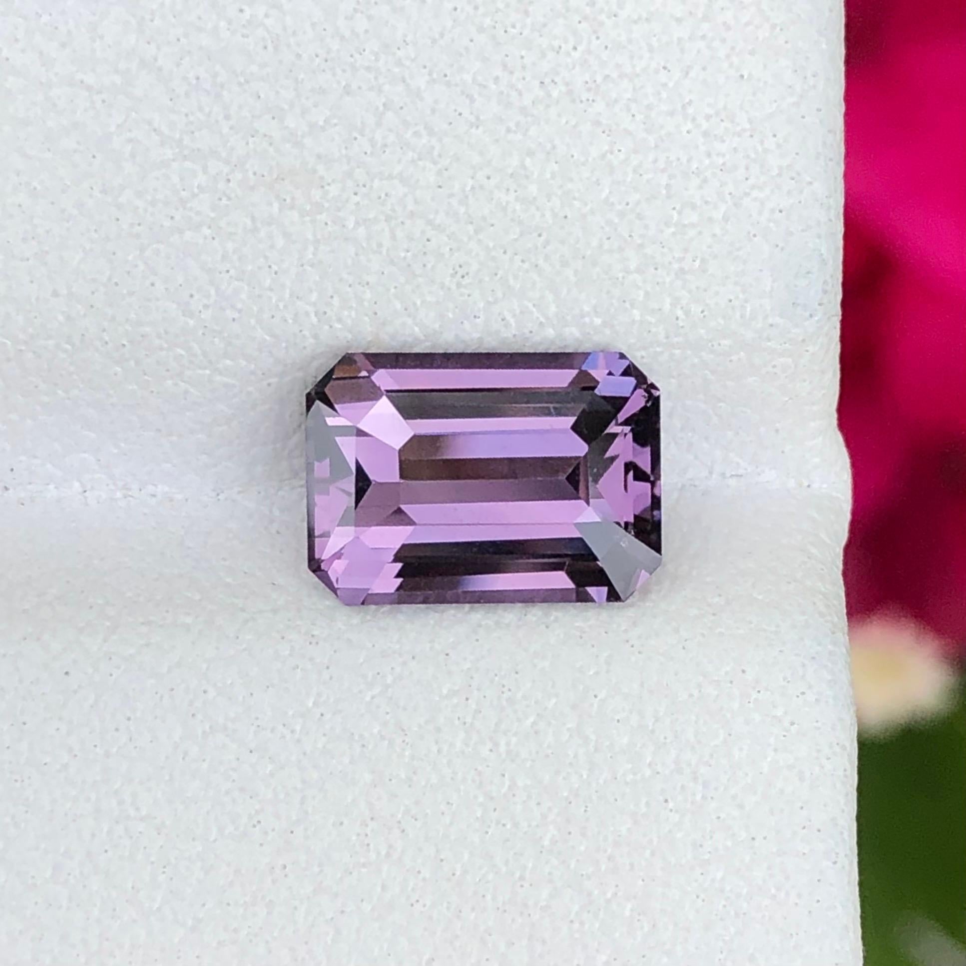 da uomo o donna Nature Bella 2,10 ct Spinello Viola Spinello Viola Spinello in vendita