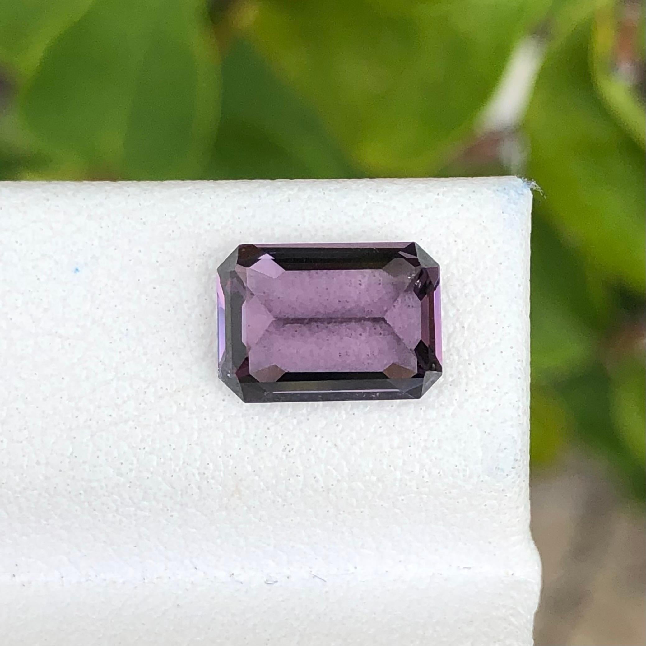 Nature Bella 2,10 ct Spinello Viola Spinello Viola Spinello in vendita 1