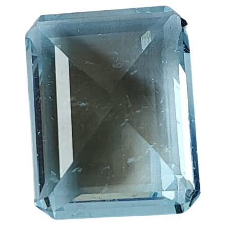 Natural Blue Aquamarine Gemstone.
22.45 Carat with a elegant blue color and excellent clarity. Also has an excellent fancy Marquise cut with ideal polish to show great shine and color . It will look authentic in jewellery. The dimensions of the