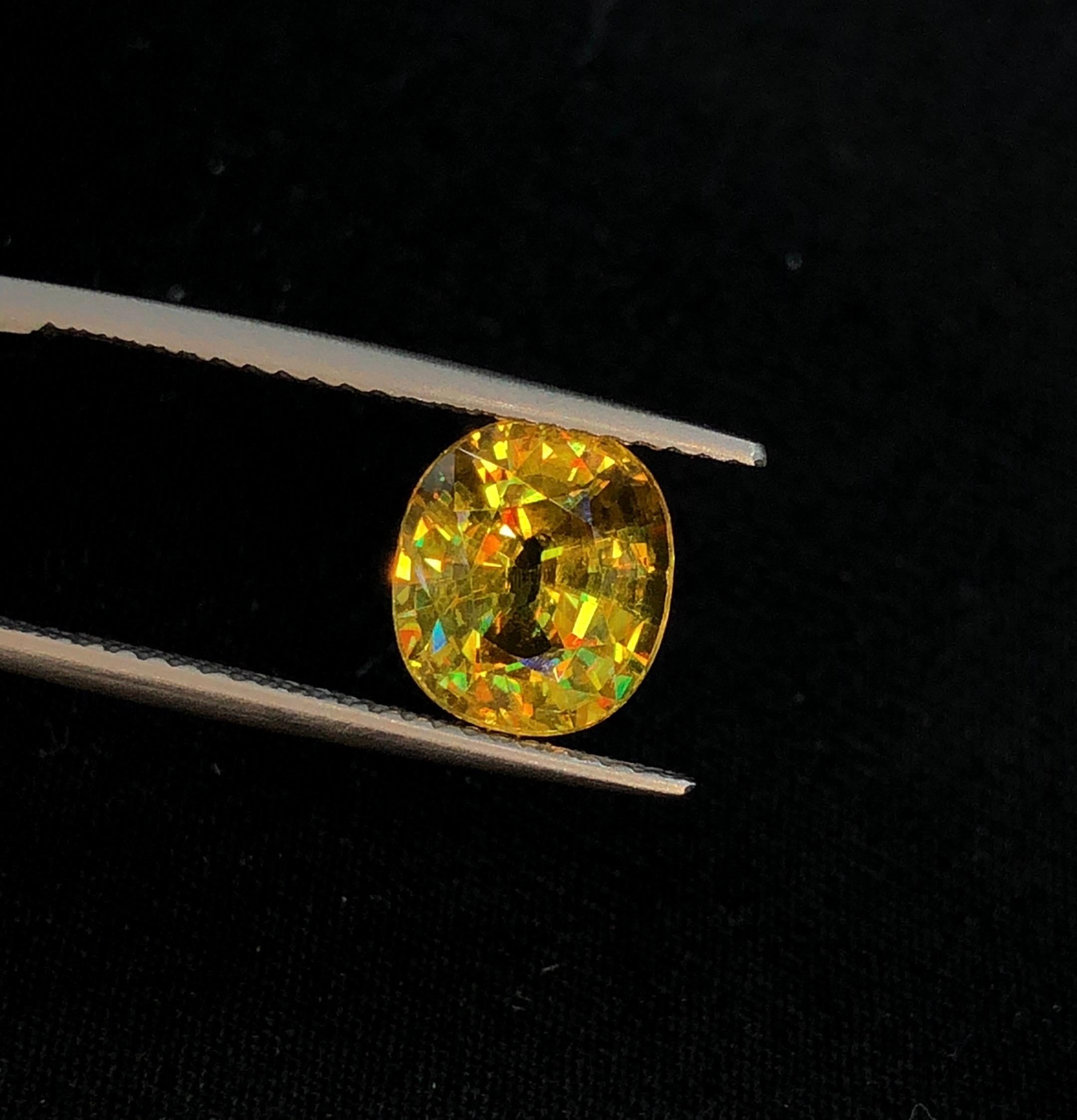 da uomo o donna Nature Beautiful Sphene 2,45 ct Multi Fire Oval in vendita